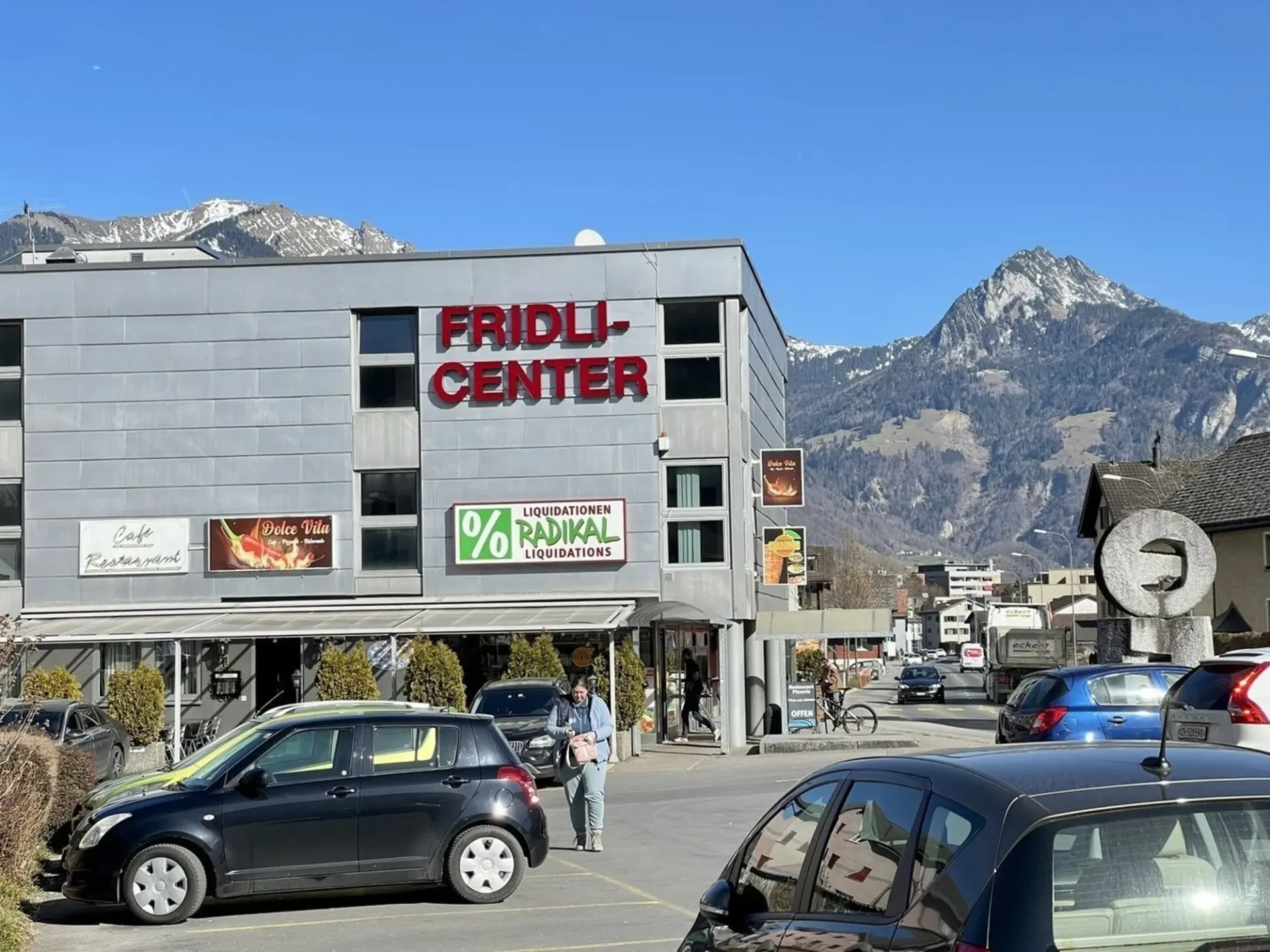 Bürofläche im Fridli-Center in Näfels – sofort verfügbar