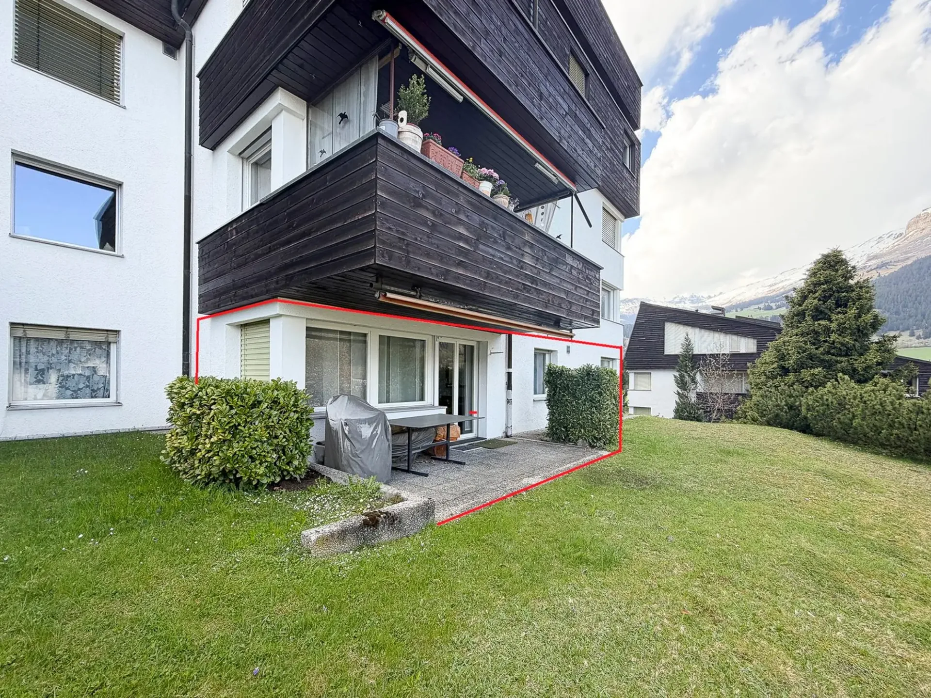 Charmante, komplett renovierte 2-Zimmer-Ferienwohnung in Flims