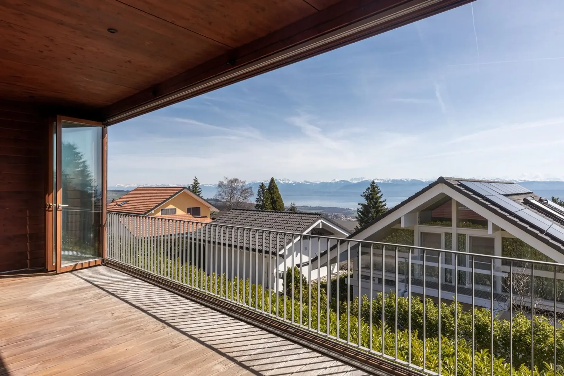 Belle maison d'architecte avec vue sur le bassin Lémanique