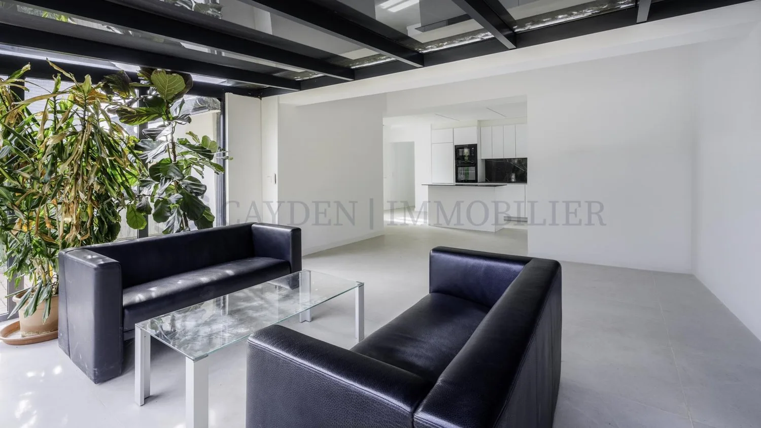 Casa ristrutturata con giardino e appartamento indipendente