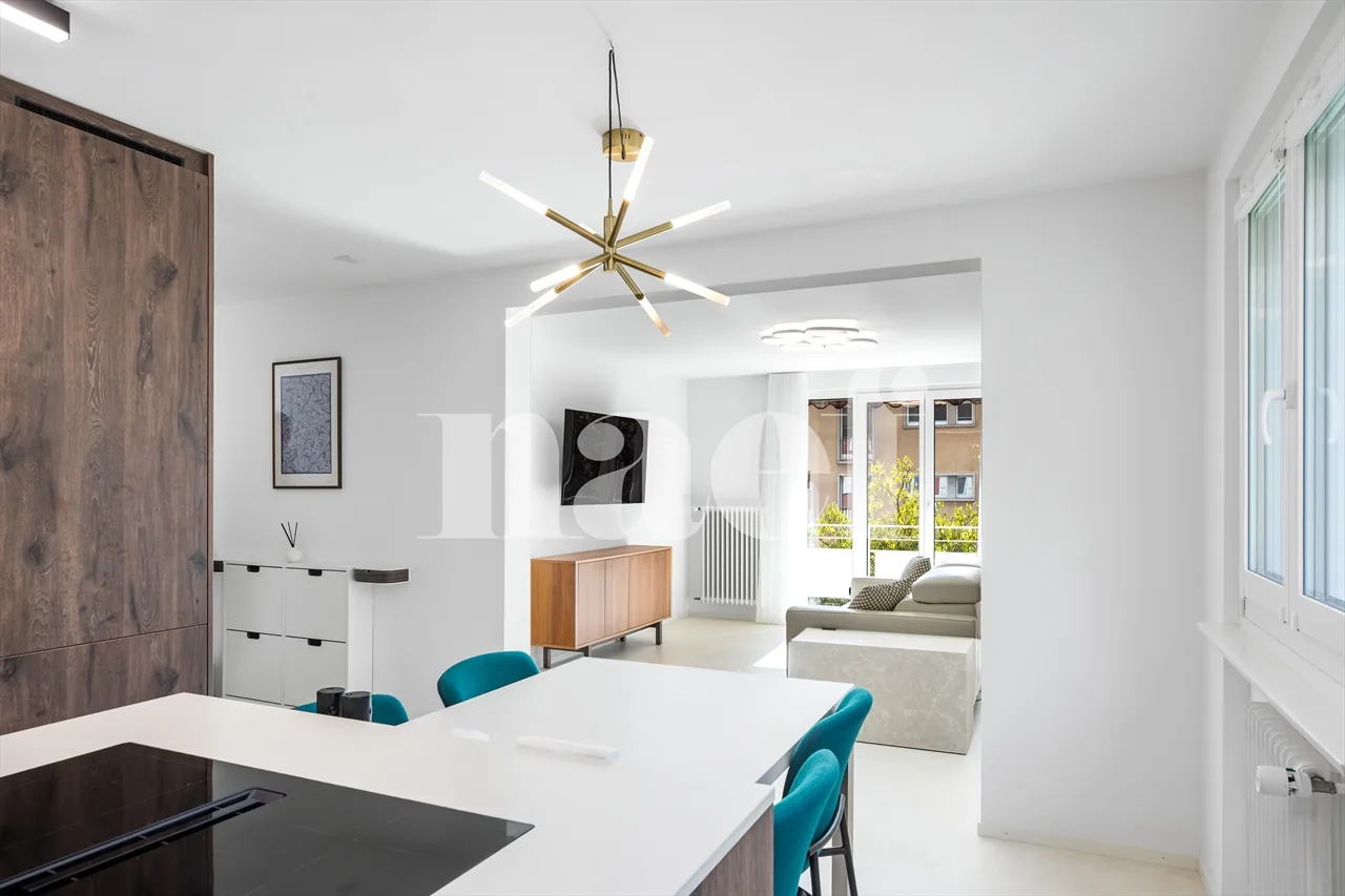 En exclusivité ! Lumineux appartement entièrement rénové de 4.5 pièces à vendre au coeur de Vevey