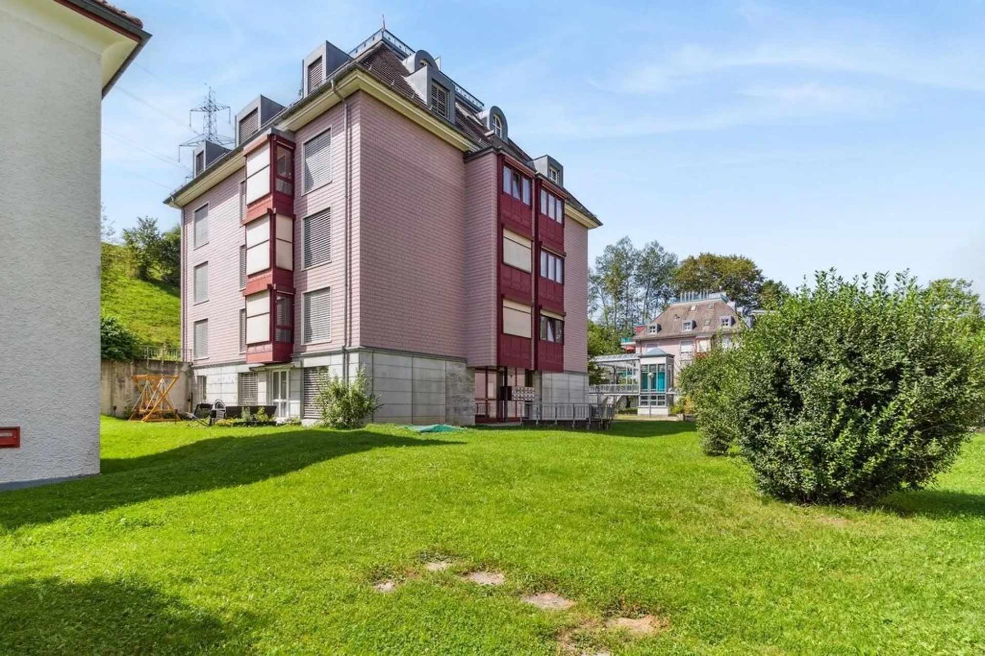 Charming Maisonette Apartment