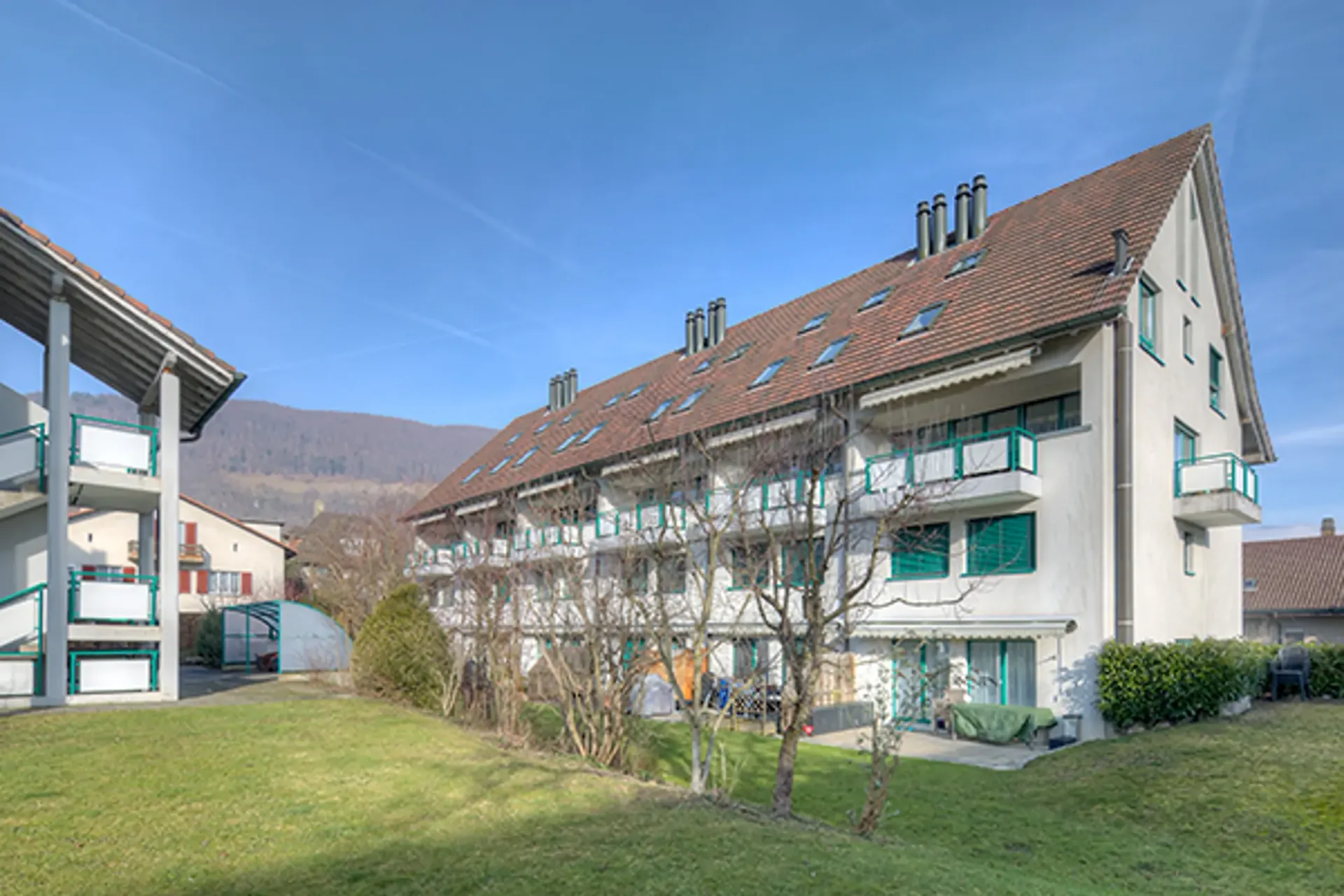 Geräumige 3-stöckige Dach-Maisonette-Wohnung mit grossem Balkon gesucht?