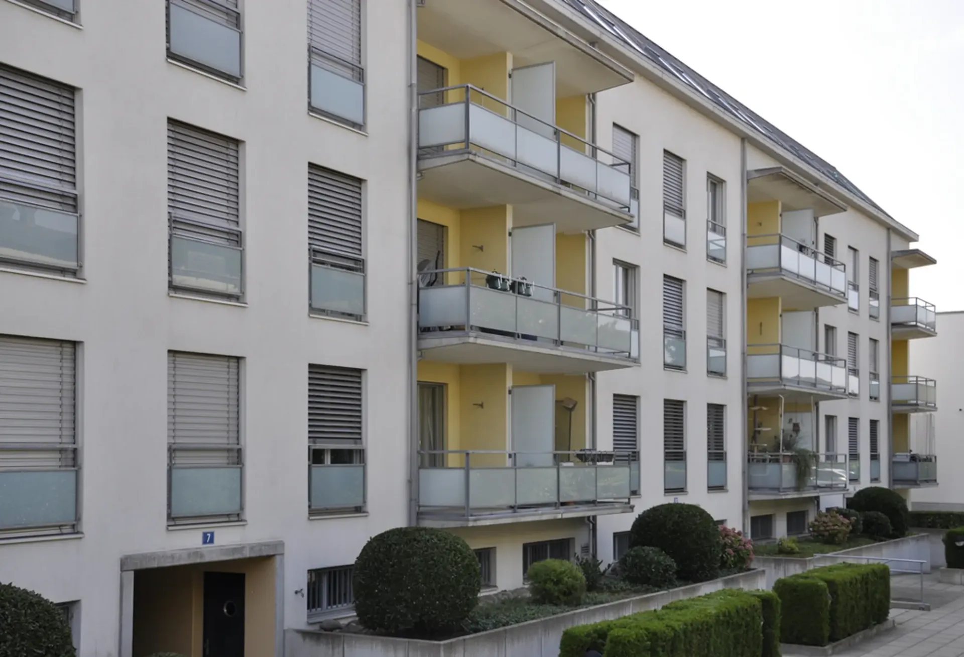 Einstellplätze zu vermieten in Schwamendingen