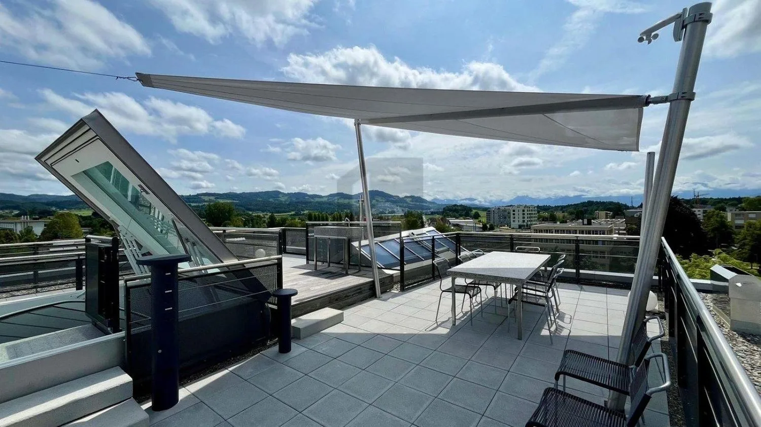 50% DI VANTAGGIO SUL PREZZO PER 1 ANNO IN UNA POSIZIONE PERFETTA