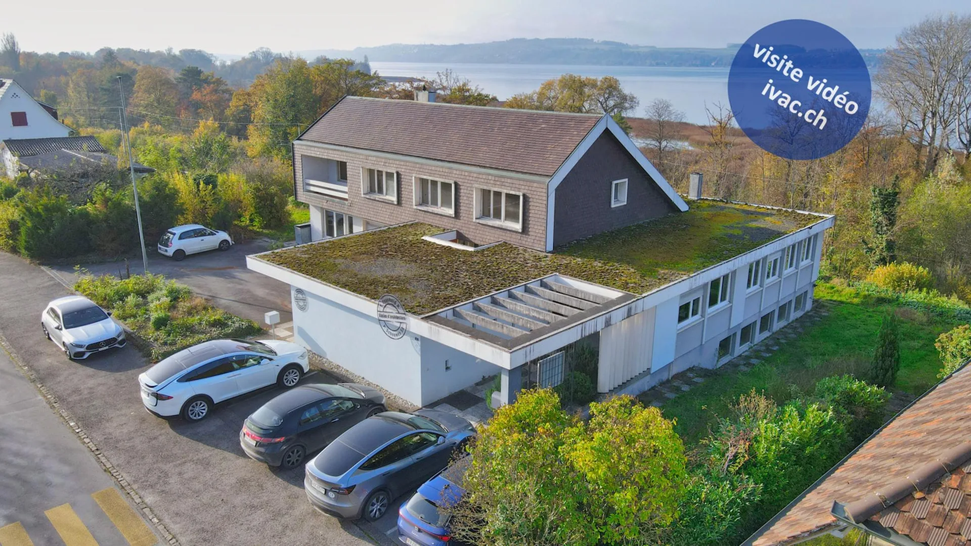 Familienvilla mit 6.5 Zimmern + Räumen mit Seeblick in Meyriez / FR