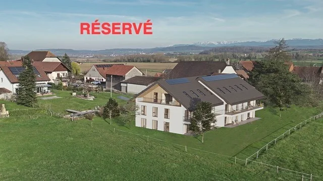 Estavayer / Frasses  Magnifique 5,5 pces dans les combles  Vue dégagée