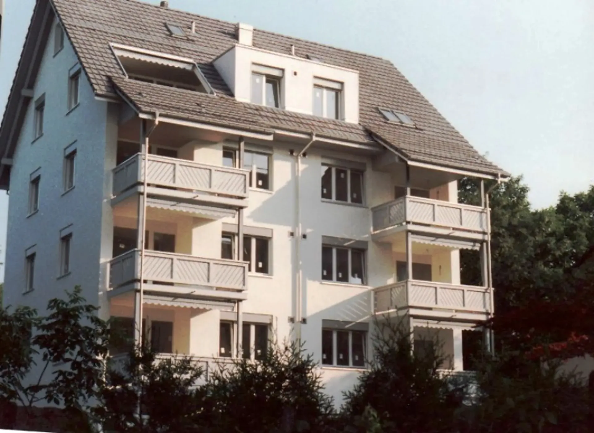 Affascinante appartamento maisonette di 4,5 locali nel centro del villaggio di Oberwinterthur