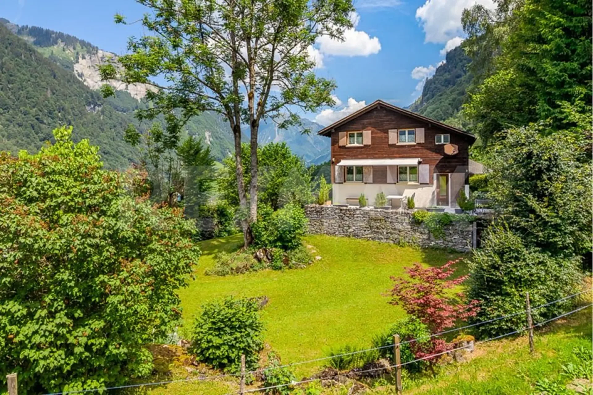 Heimeliges Ferienhaus an ruhiger Lage in Elm