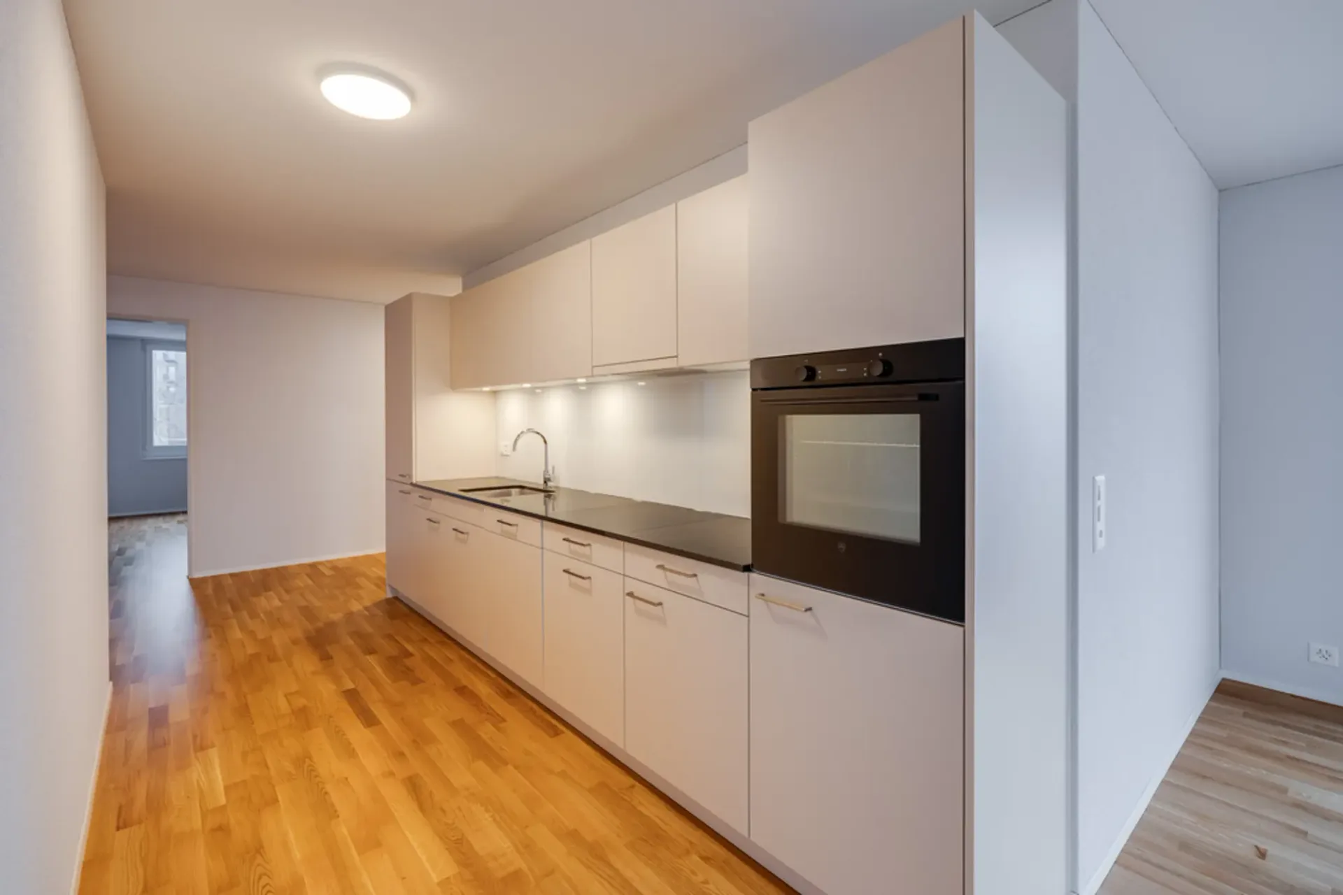 Moderne und helle Familienwohnung an zentraler Lage