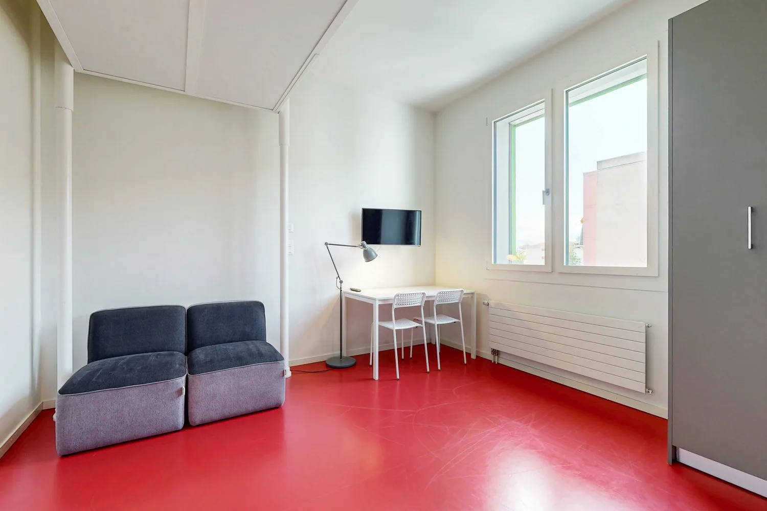 Pratique et meublé - bon TL CHF 300.00 offert !