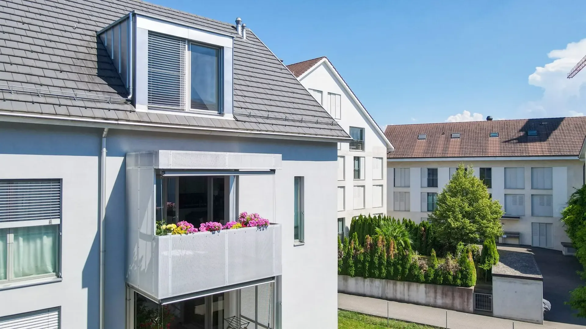 Grosszügige 5.5-Zimmer-Maisonette-Wohnung mit viel Privatsphäre und Wohnkomfort