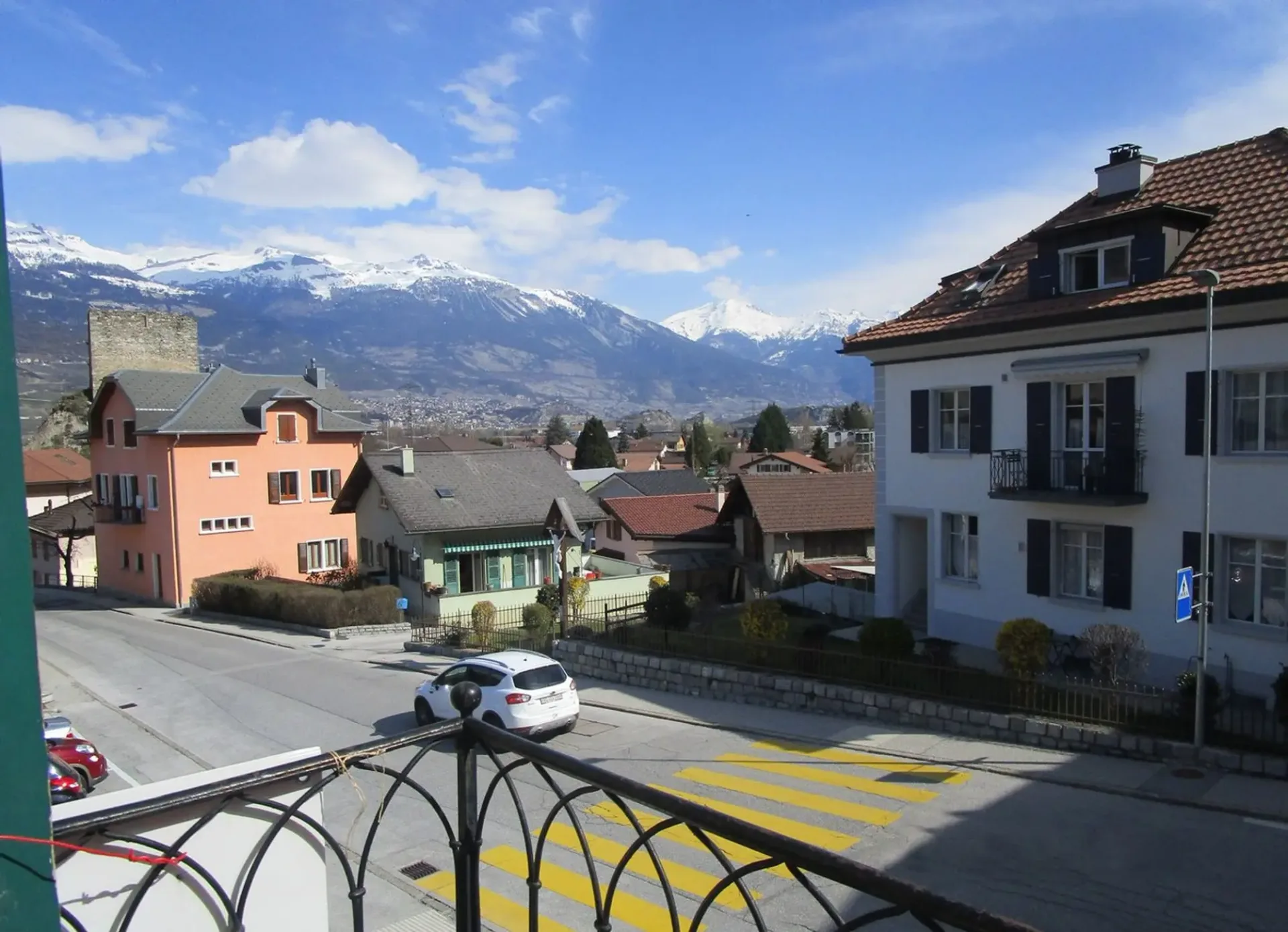 Proche de Sierre : 3.5 pces avec carnotzet actuellement loué