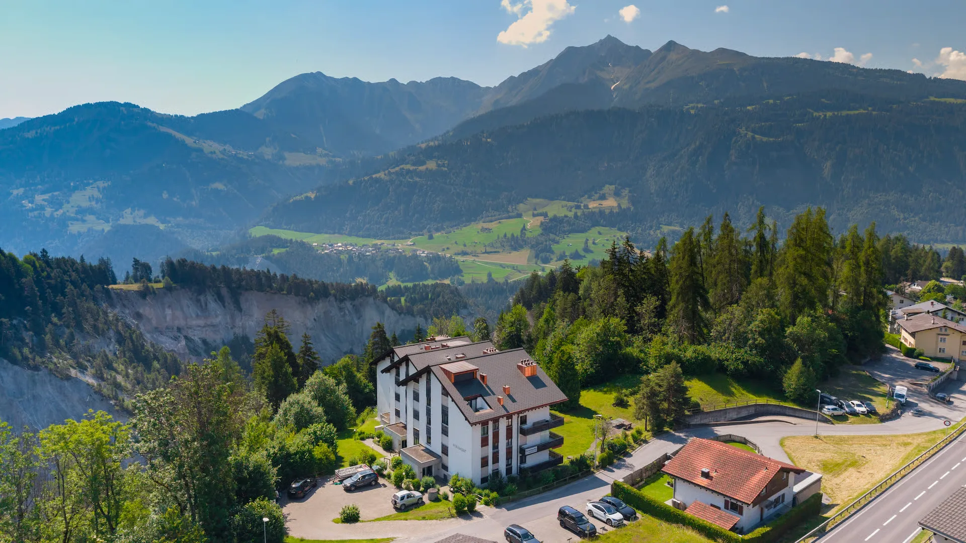 Aussicht und Ruhe in dorfnaher Lage