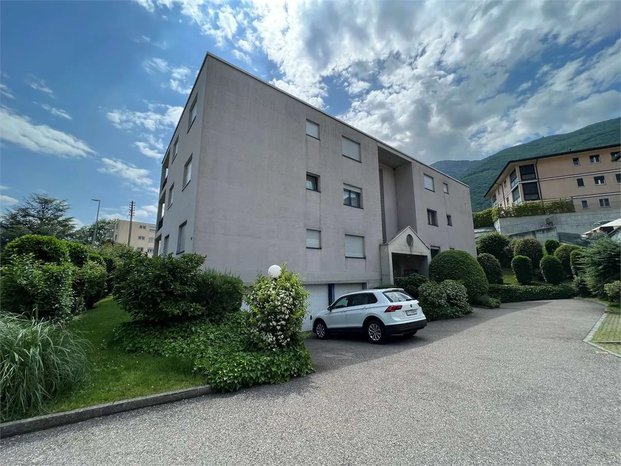 Rif. 2724 Rivera ampio 4.5 locali