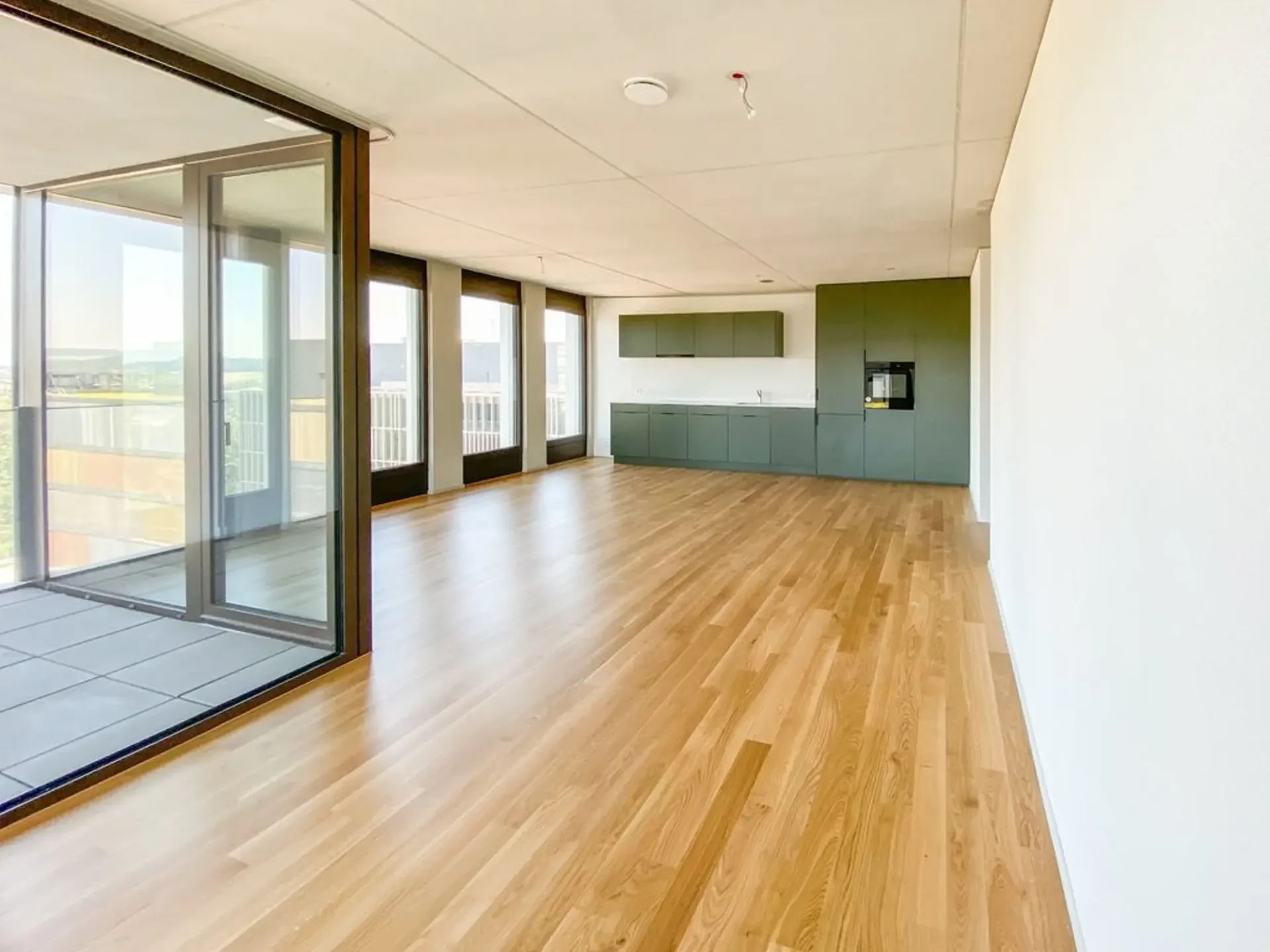 Über den Wolken - 3.5-Zimmer-Wohnung im 15. Stock