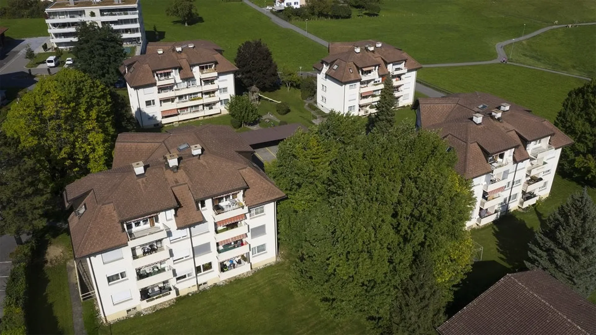 HOBBY-/LAGERFLÄCHE ZU VERMIETEN IN AZMOOS