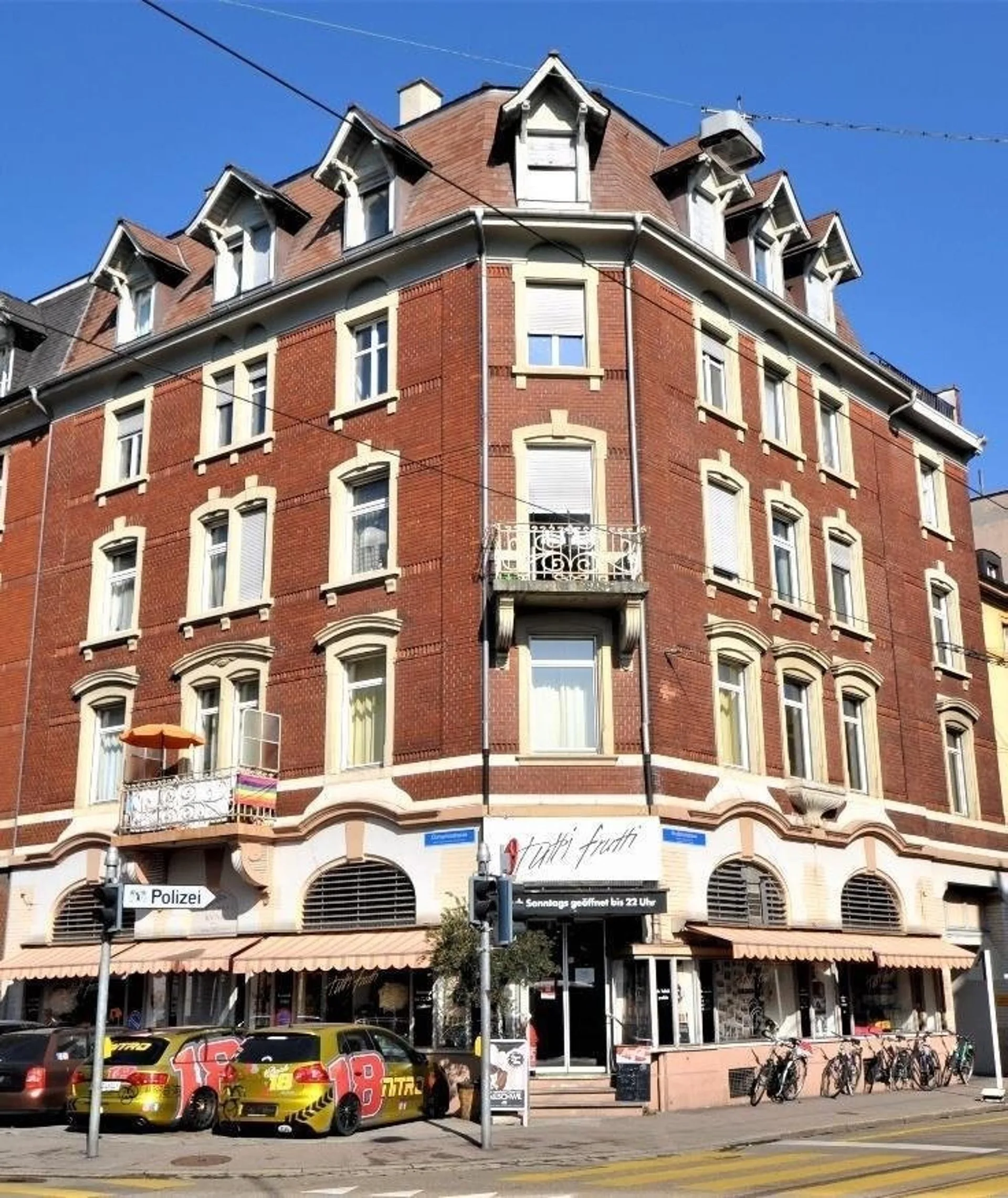 Charming old building apartment in Gundeli looking for new tenants