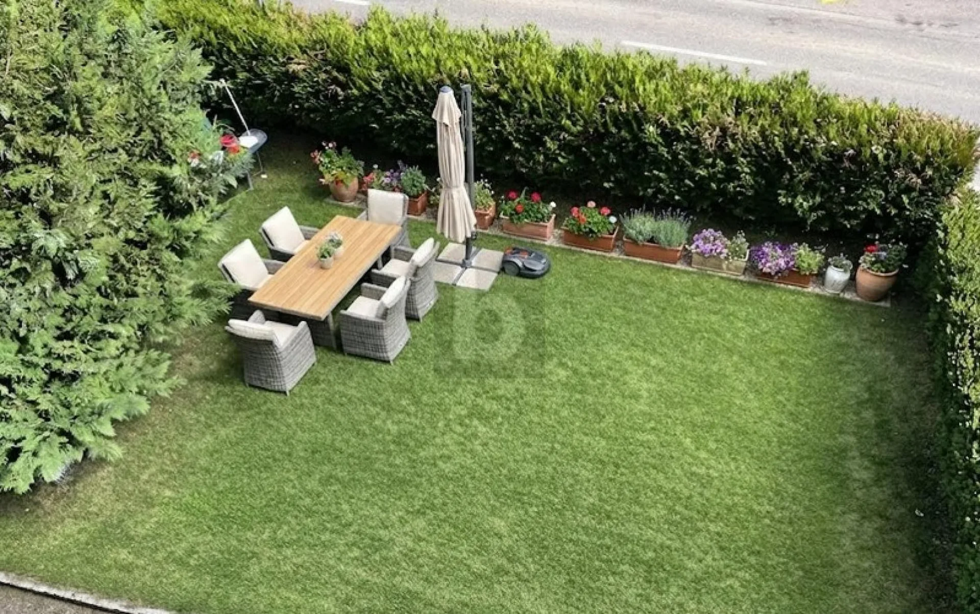 RENOVATED, SPACIOUS AND BRIGHT