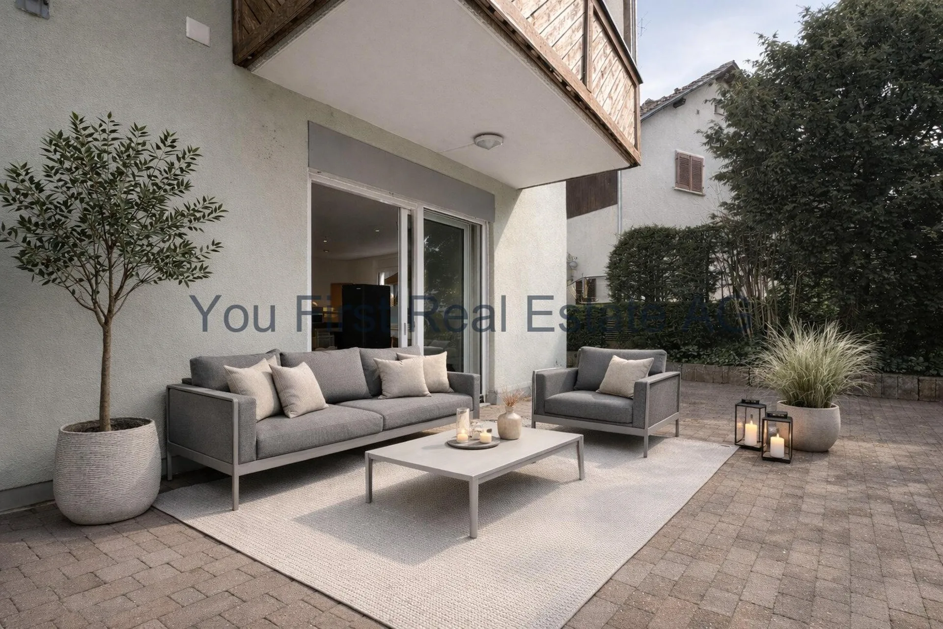 Modern 4.5-room ground-floor apartment with seating area and high-quality features
