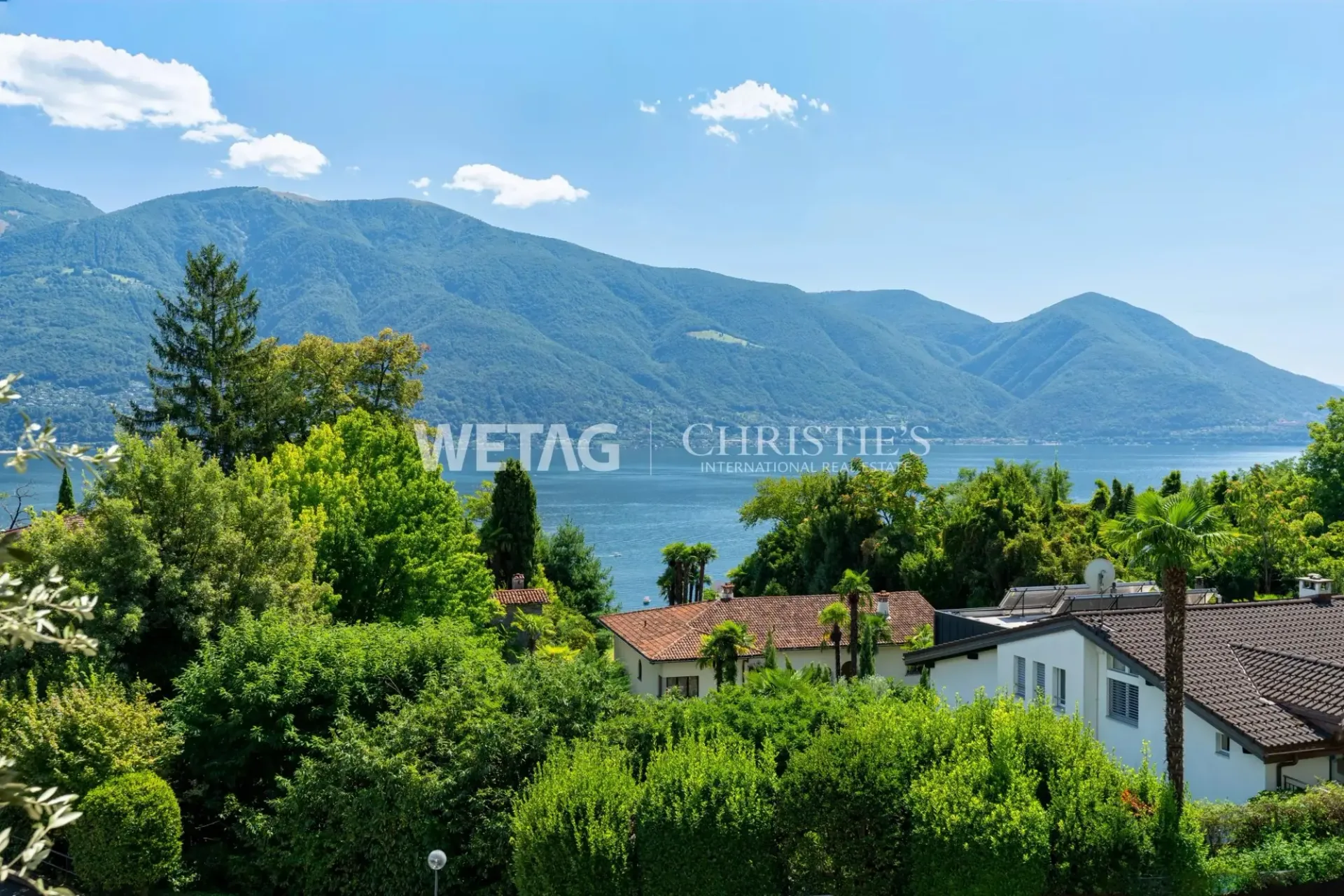 Exklusives & grosszügiges Penthouse mit Panoramablick auf den See in Ascona zu verkaufen