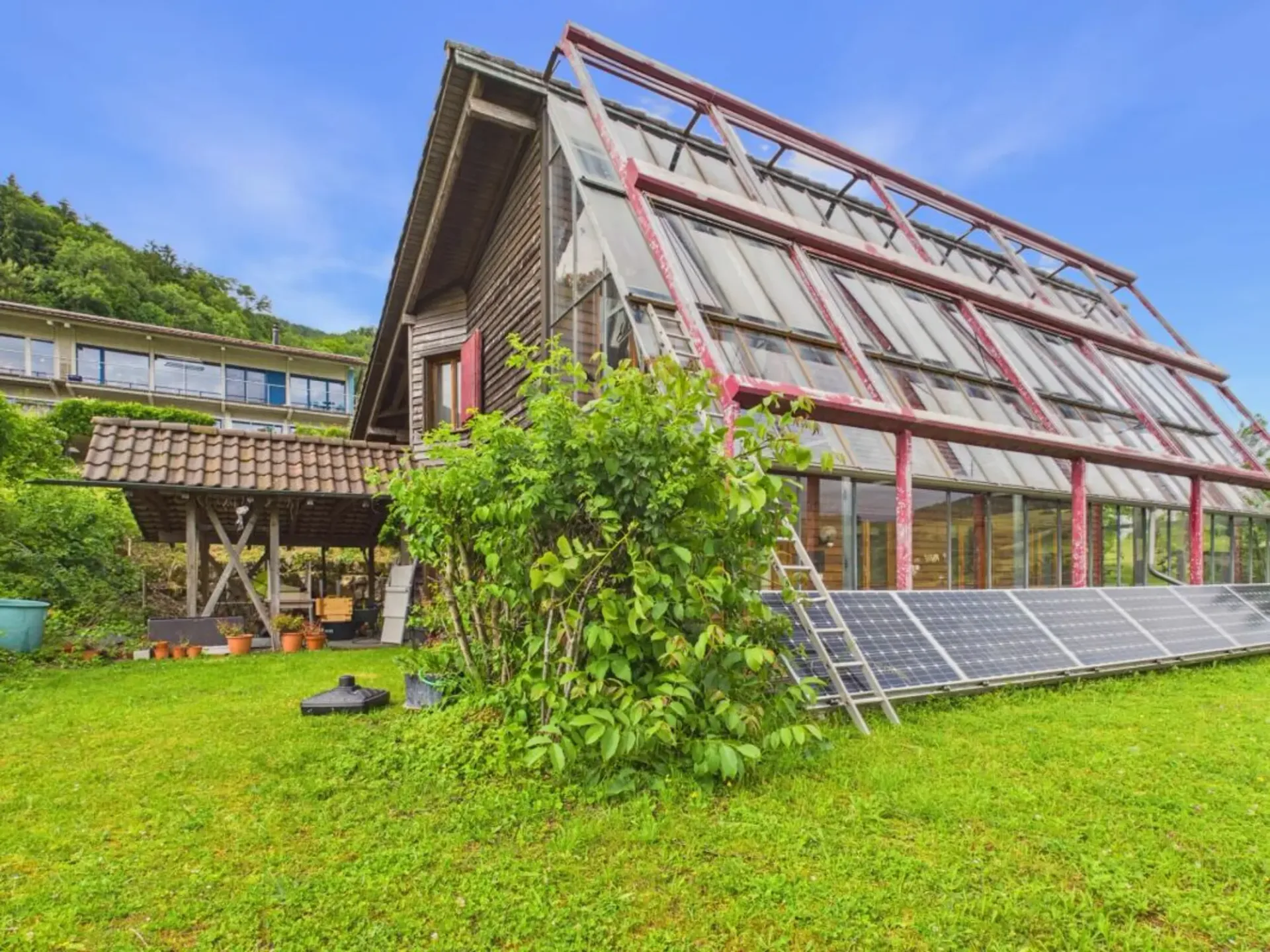 Mehrgenerationenhaus mit viel Umschwung und wunderschönem Ausblick