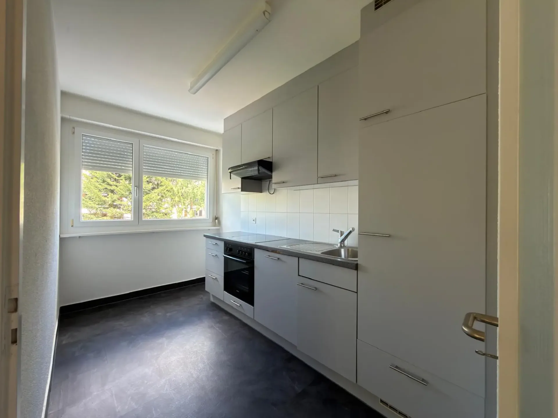 Helle 2-Zimmerwohnung im 2. Obergeschoss  Lyss-Strasse 101, 2560 Nida