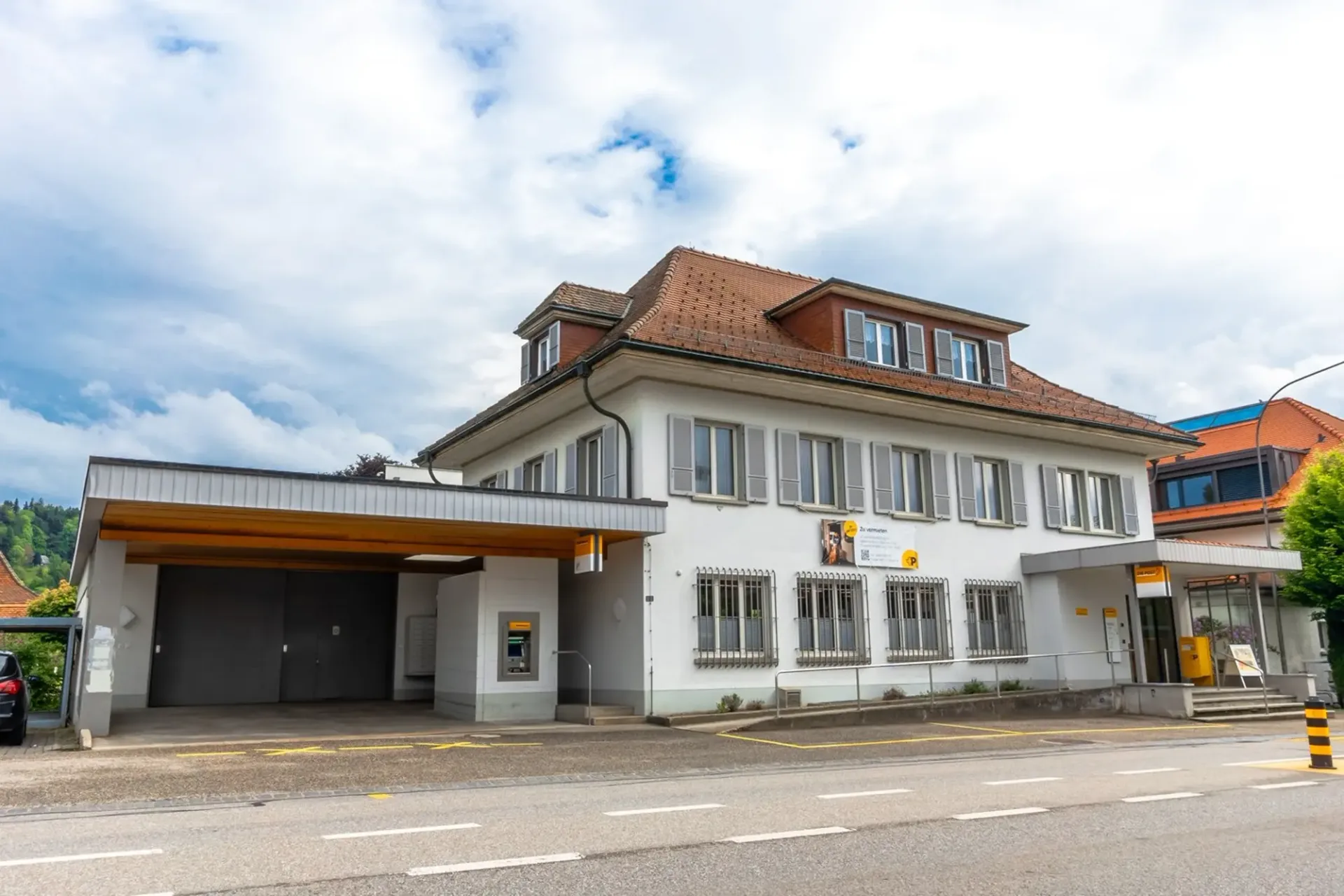 Grosszügige Gewerbefläche (ehem. Zustellstelle Post)
