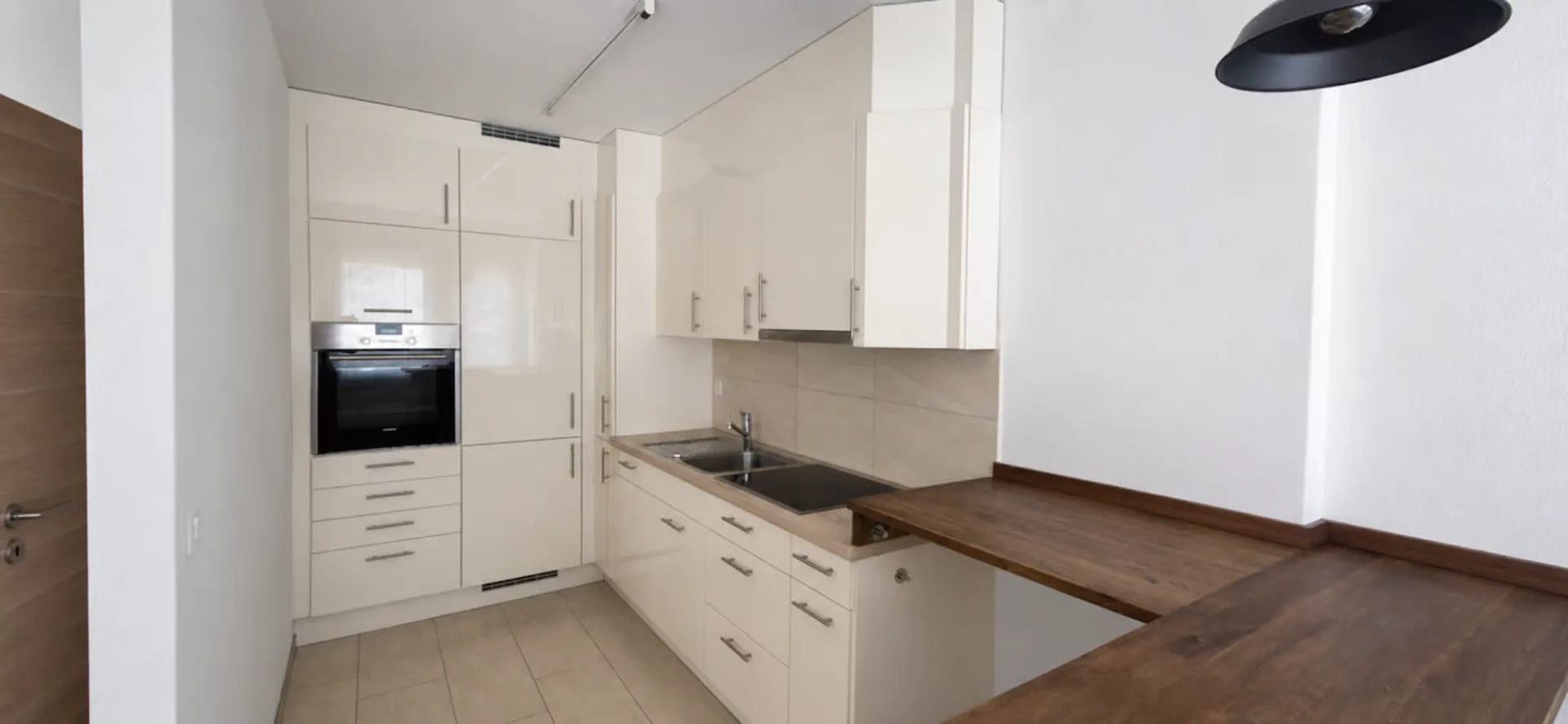 Grosszügige 2.5-Zimmerwohnung an zentraler Lage in Basel
