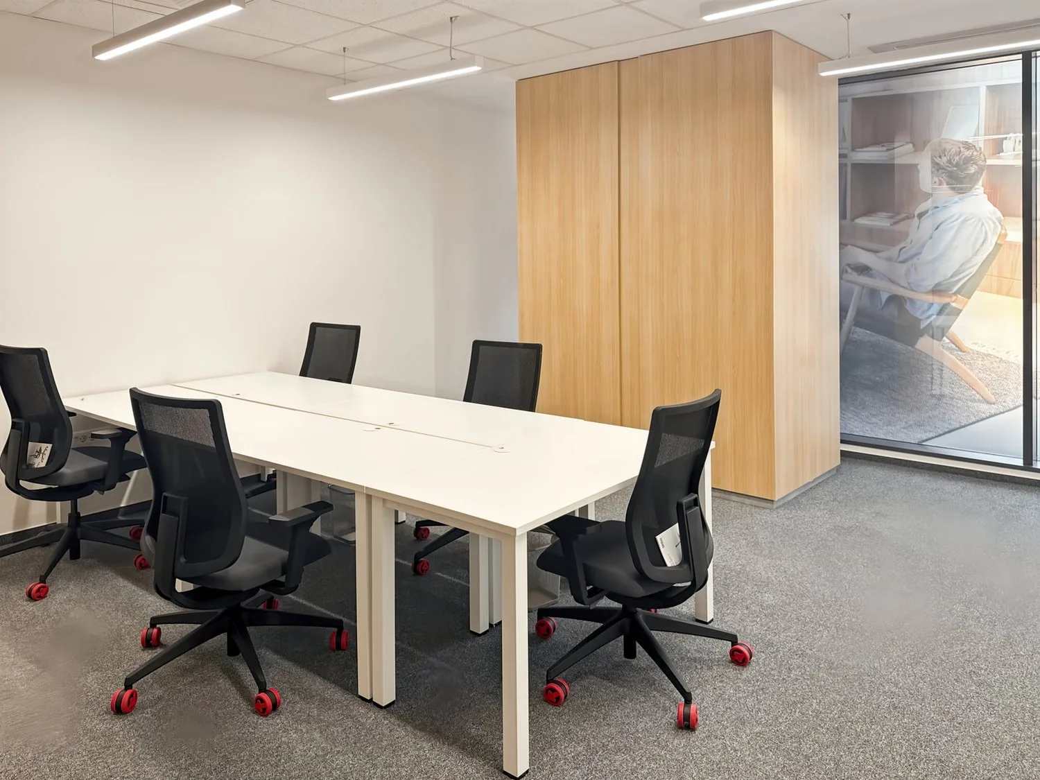 Private office space for 50 in Regus City Old Town