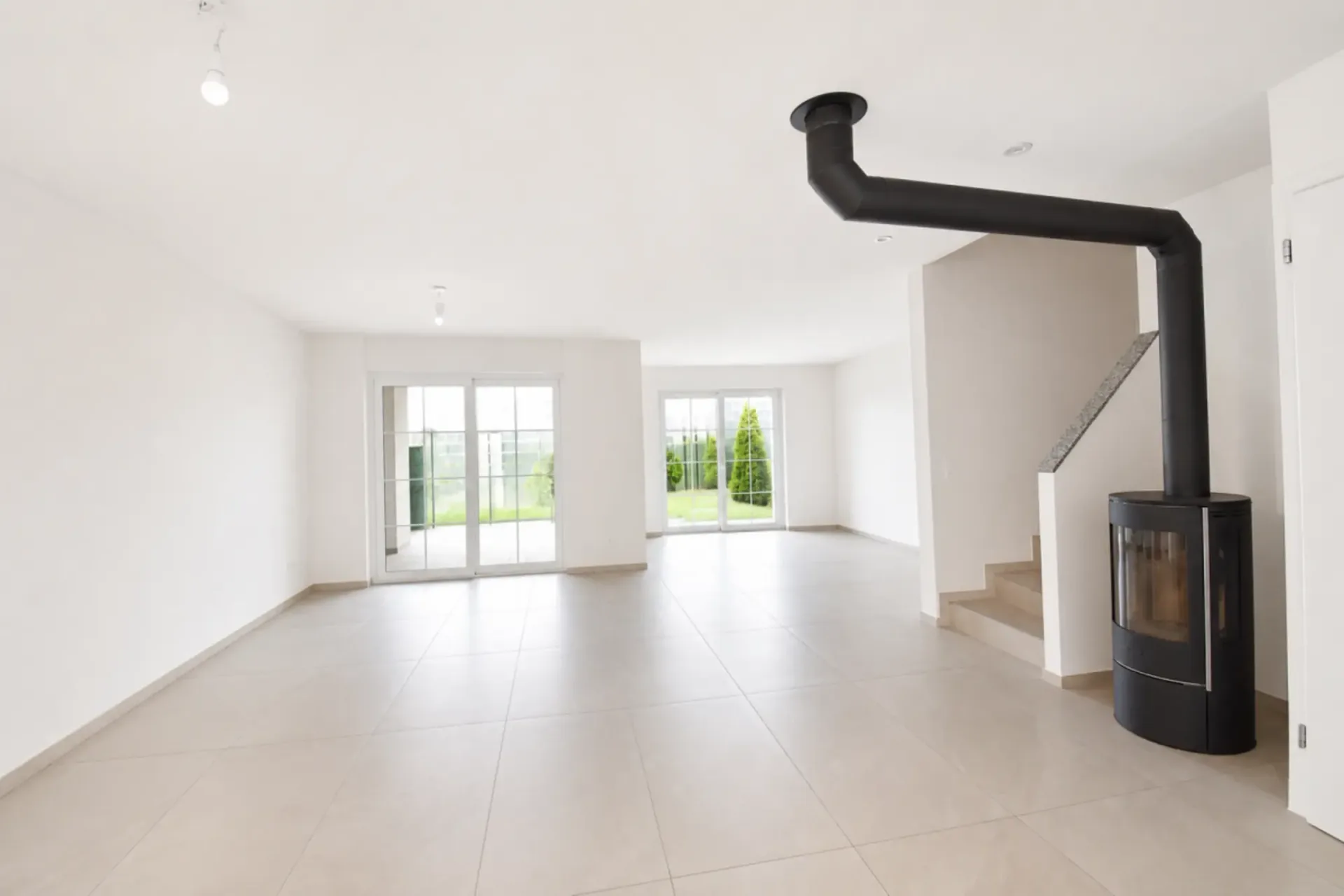 Family-friendly semi-detached single-family house