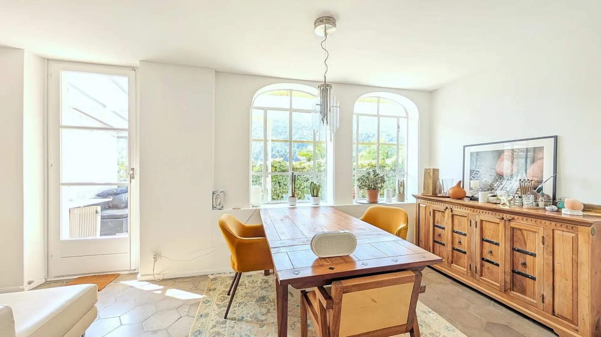Maison de charme avec jardin d'hiver et panorama sur les montagnes