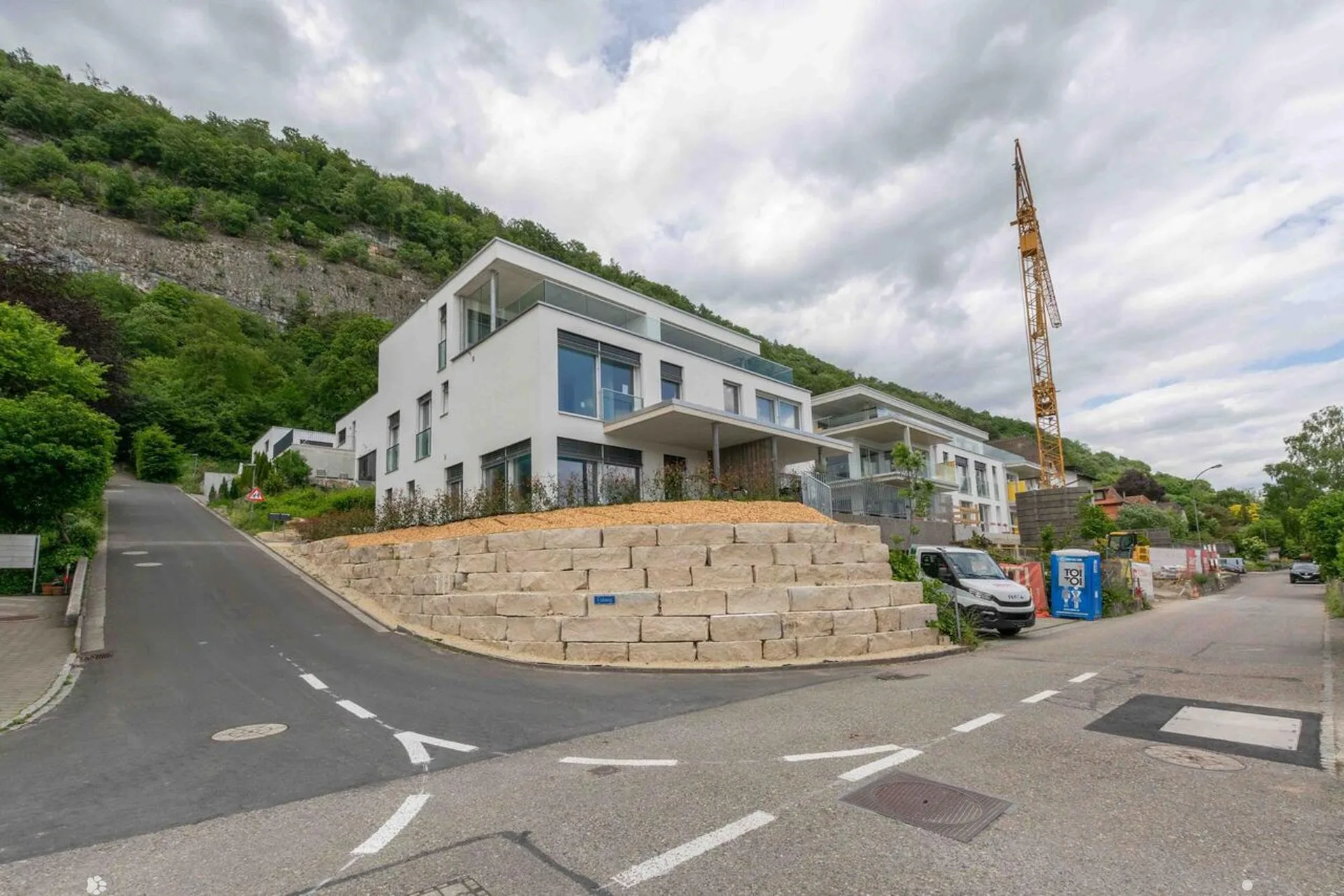 Neubau-Doppeleinfamilienhaus mit Weitsicht