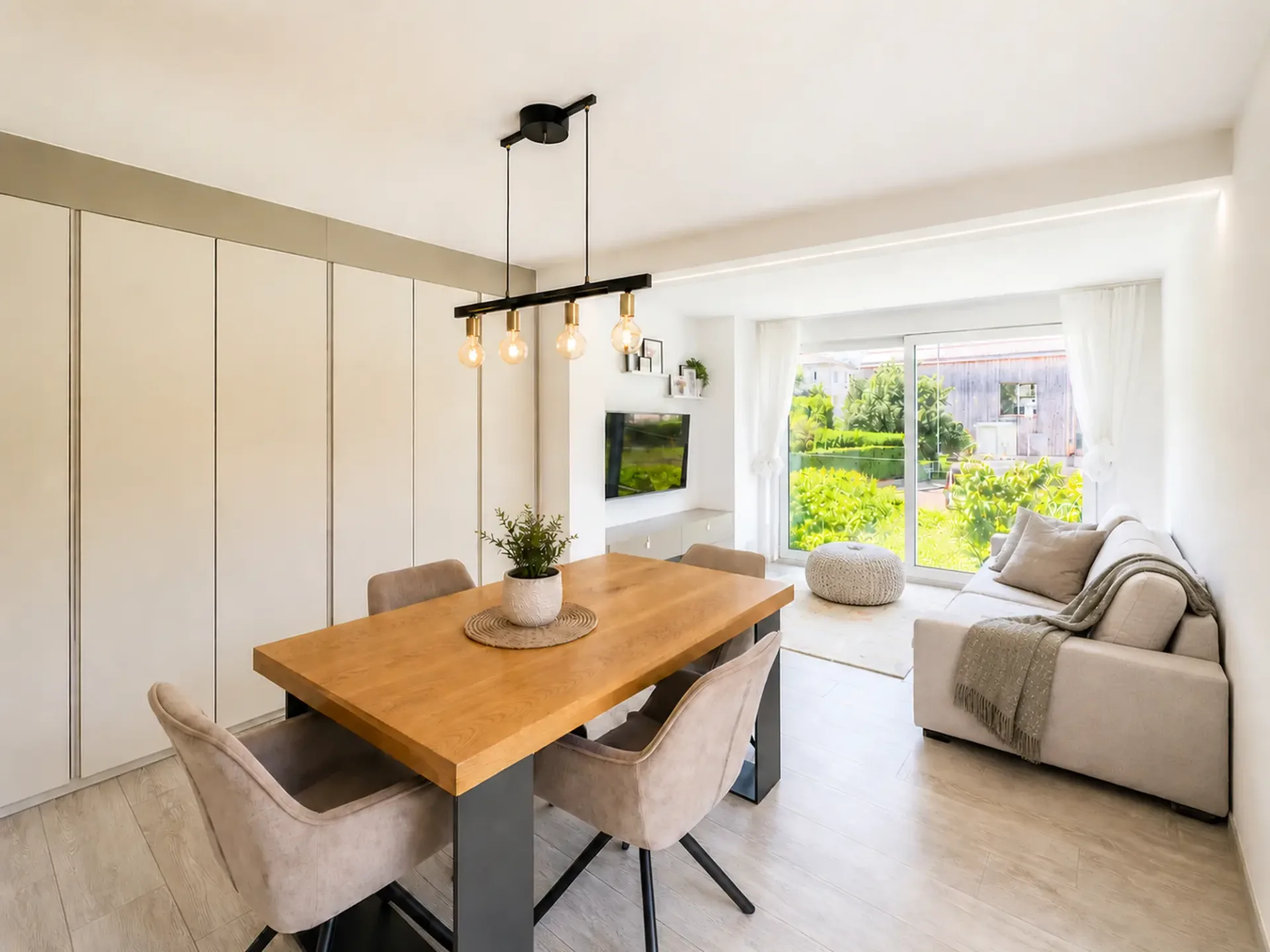 Wohnung 4.5 Zimmer mit Pool in Camorino