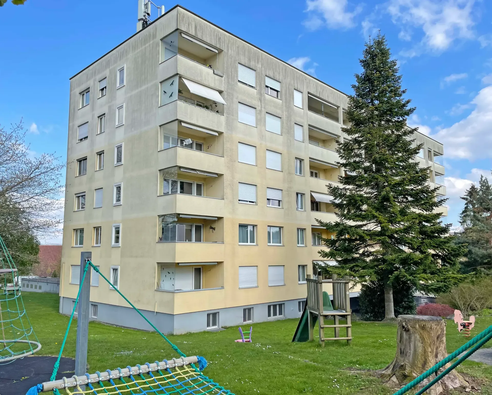 Appartamento 3 ½ locali a Rümlang con vista unica