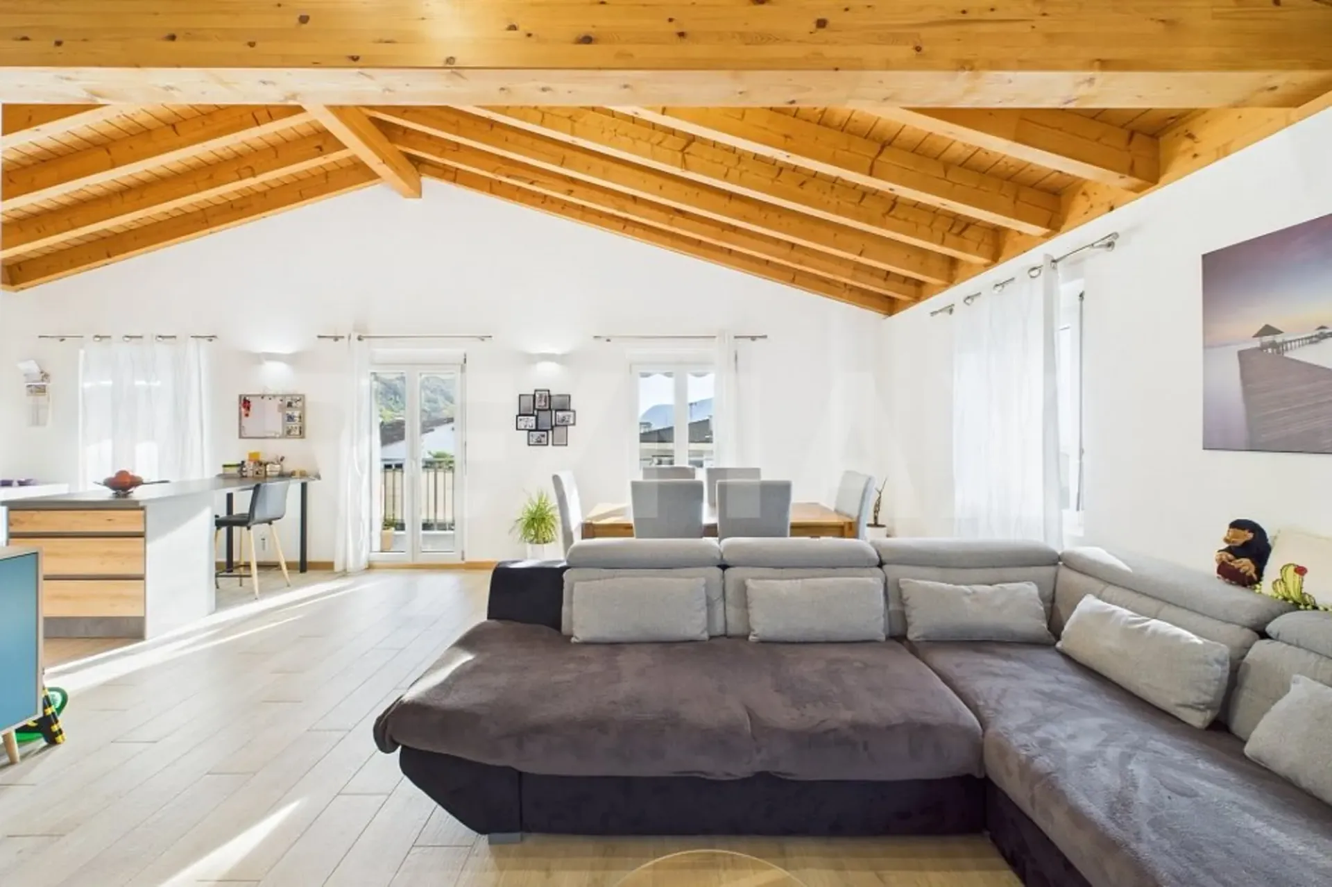 Appartamento 3½ locali al primo piano con monolocale