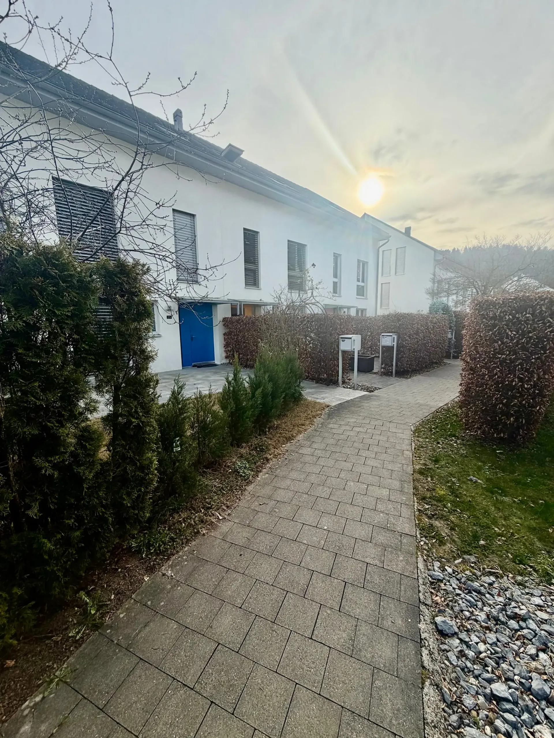 Charmantes 6.5-Zimmer-Reihenhaus in ruhiger Lage von Embrach