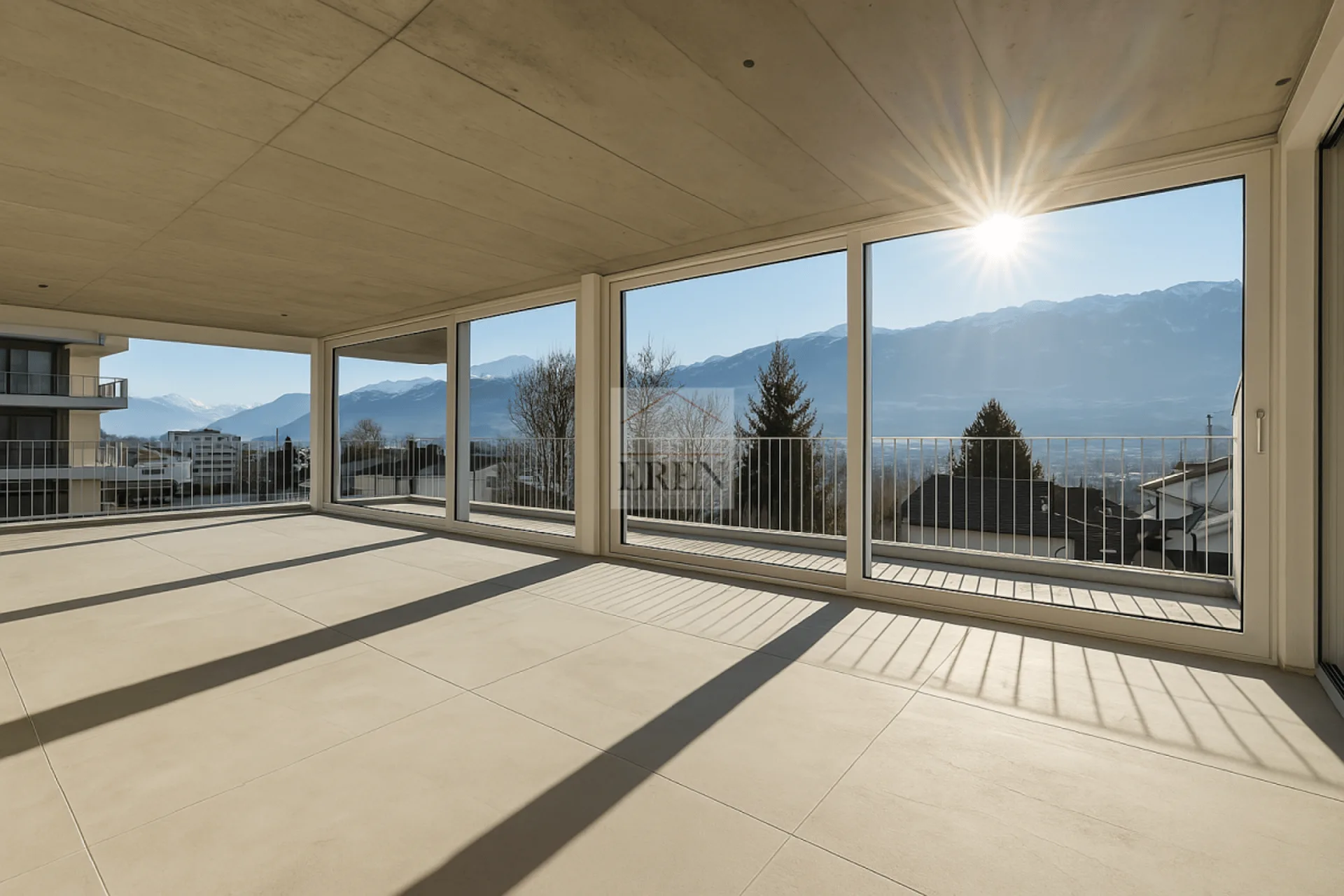 Magnifico attico di 4,5 locali con grande terrazza panoramica a Conthey, luminoso e moderno