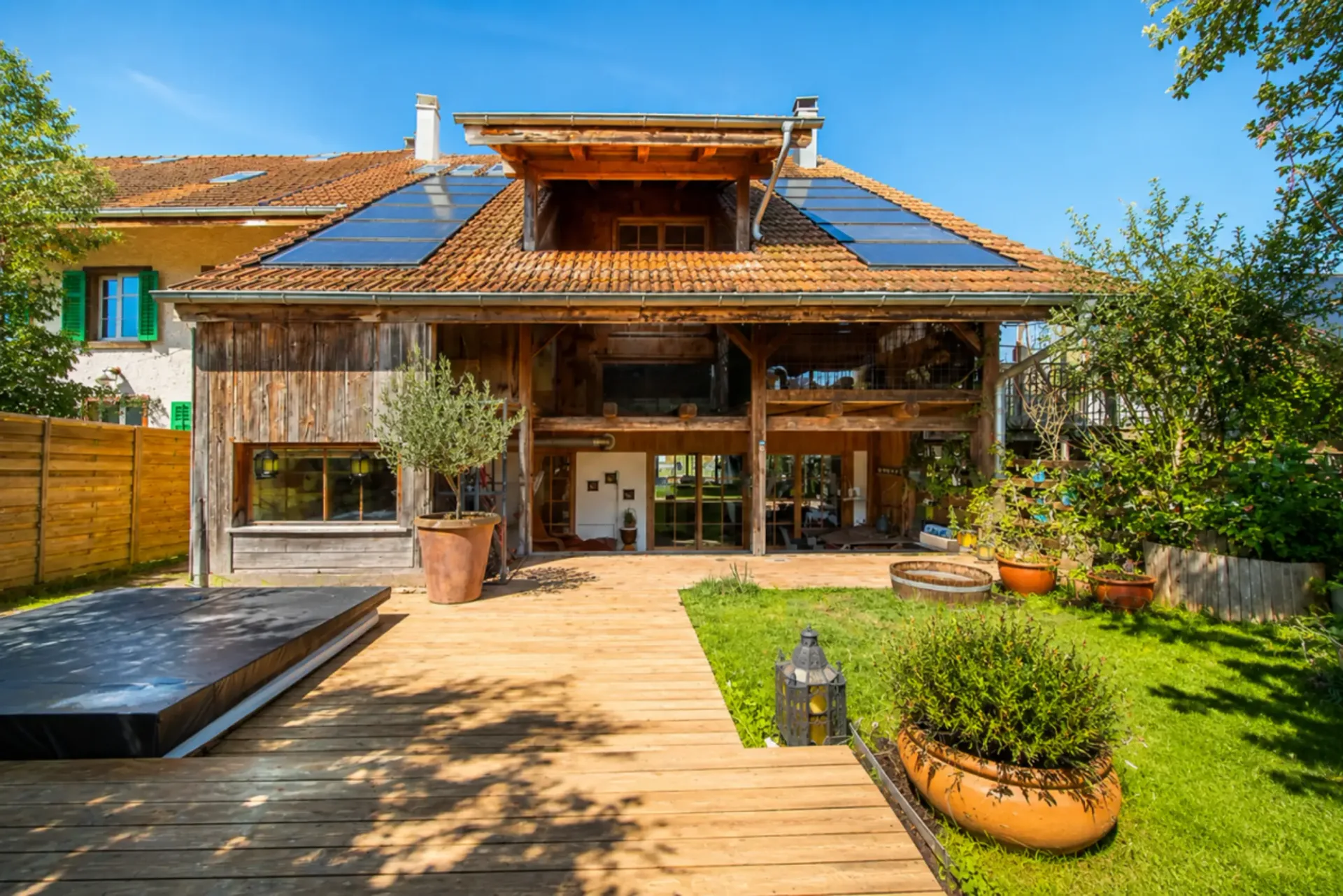 Charmantes 7-Zimmer-Reihenmittelhaus mit 220 m² Wohnfläche in Rickenbach ZH