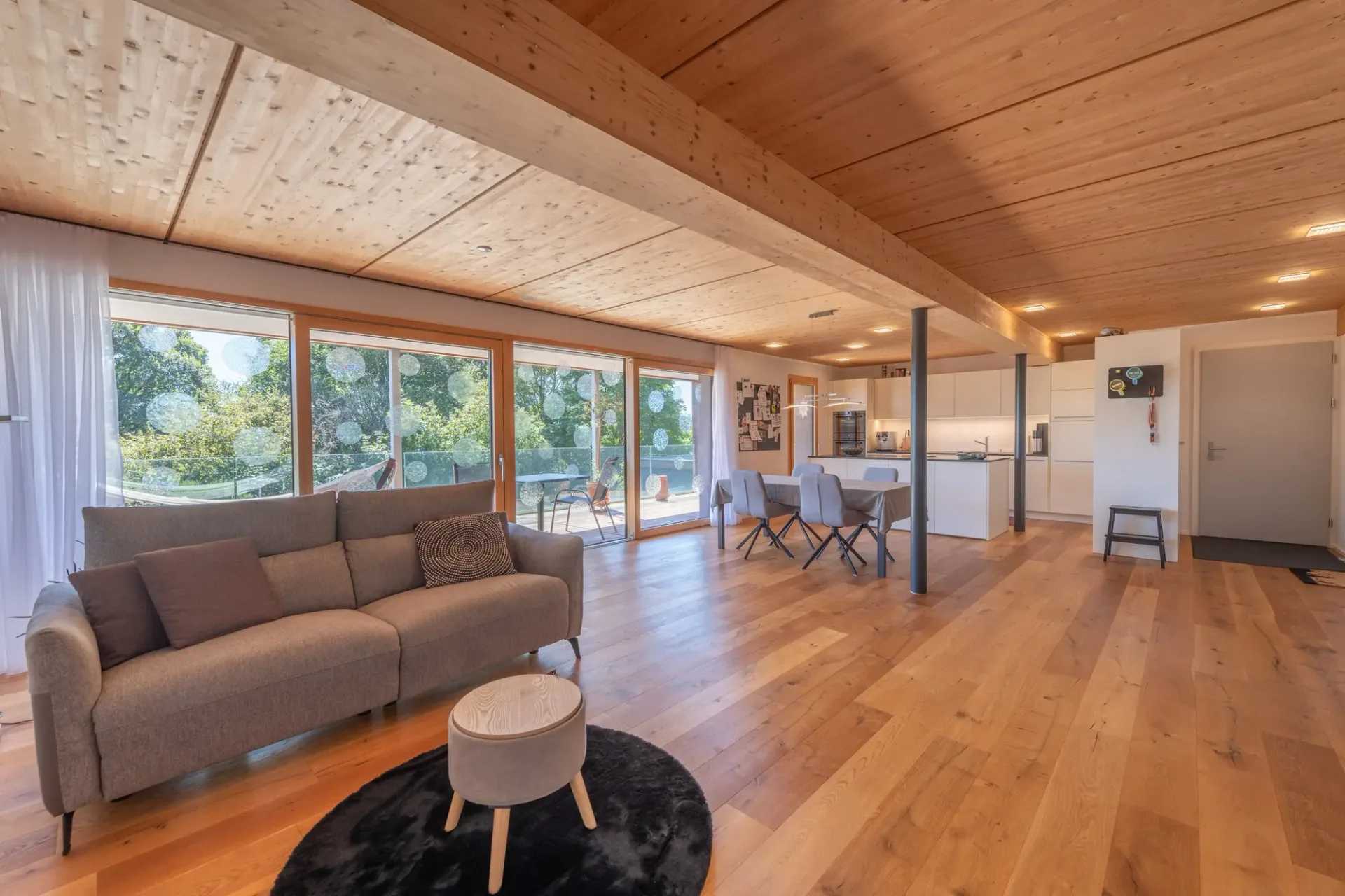 Grosszügiges Wohnen mit 24 m² Terrasse