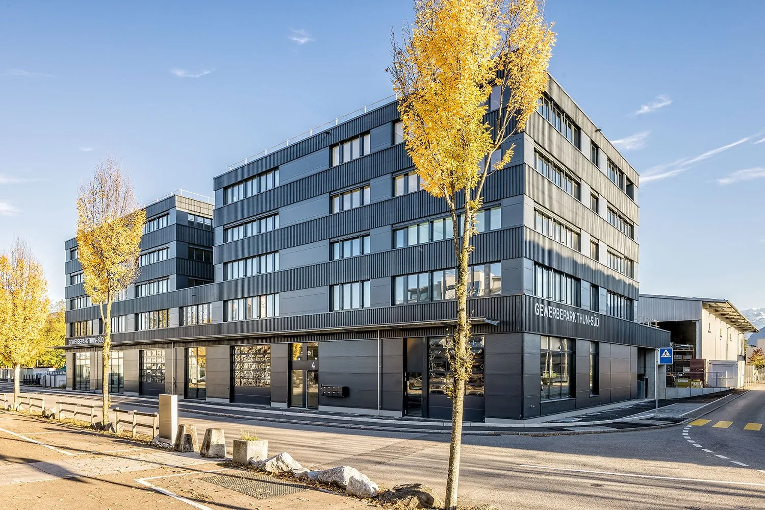 Bureau moderne dans le parc industriel Thun-Süd – Nouveau bâtiment 2026