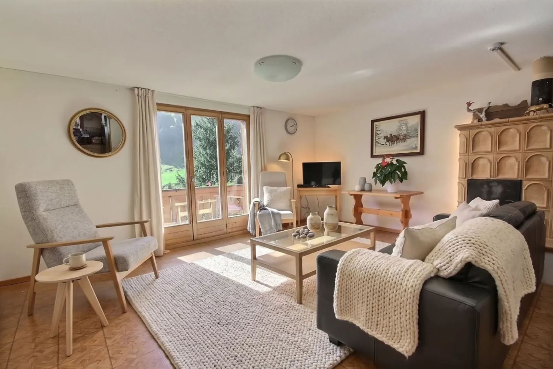 Großes Anwesen mit 2 Chalets zum Verkauf!