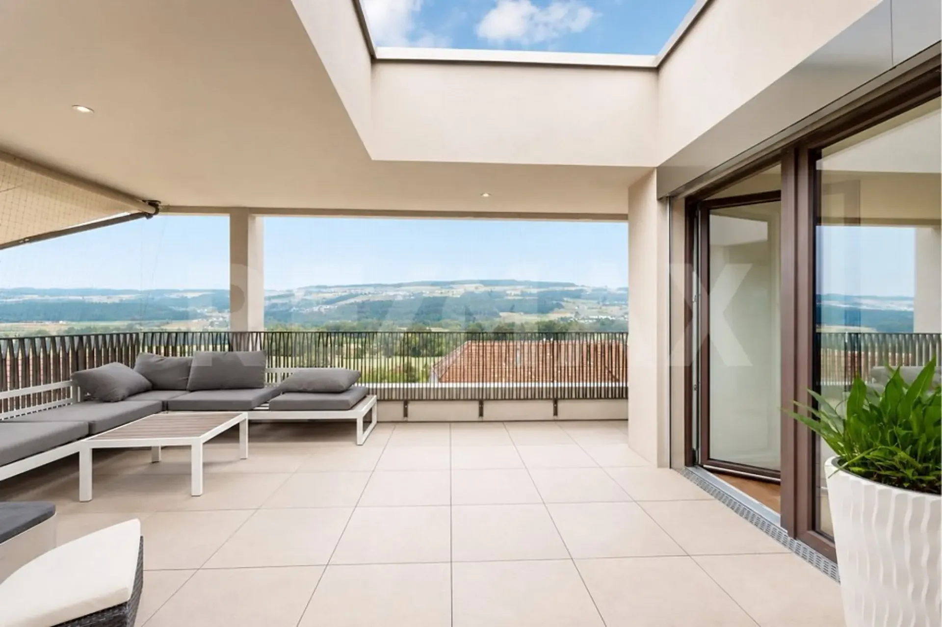 Stilvolle Attikawohnung mit zwei Terrassen
