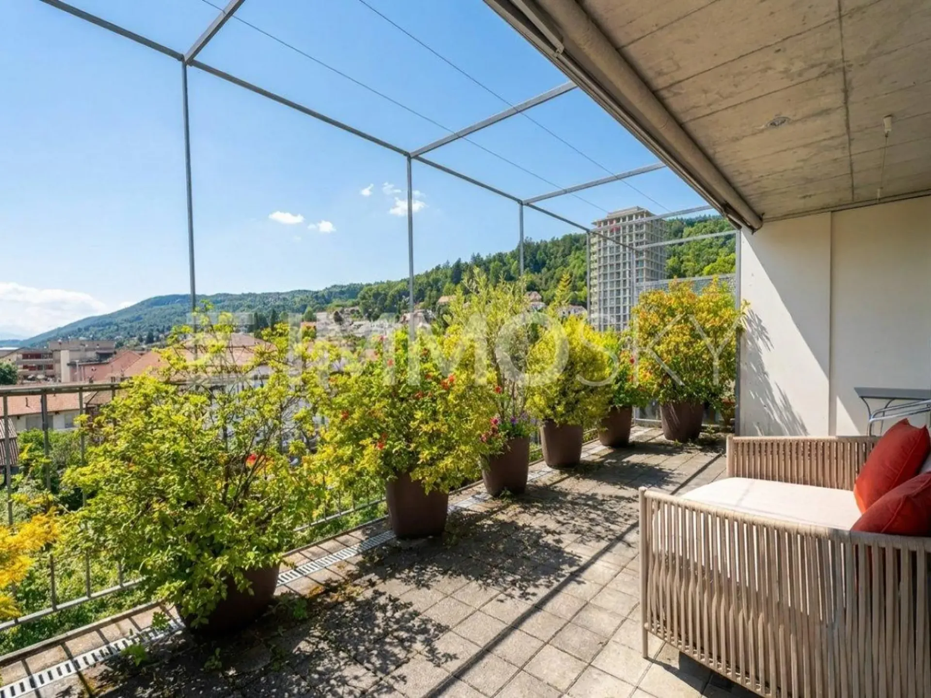 Attika der Superlative mit Panoramaterrasse und 360-Grad-Blick auf Biel