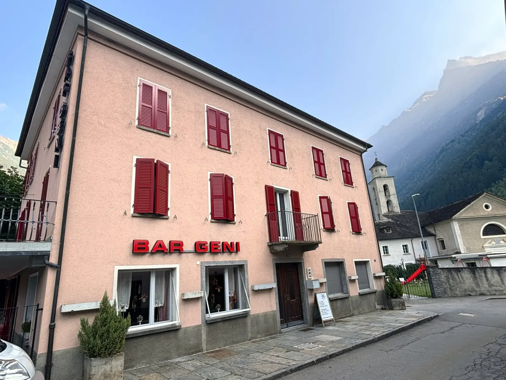 Zu vermieten in Mesocco Historische Bar Geni