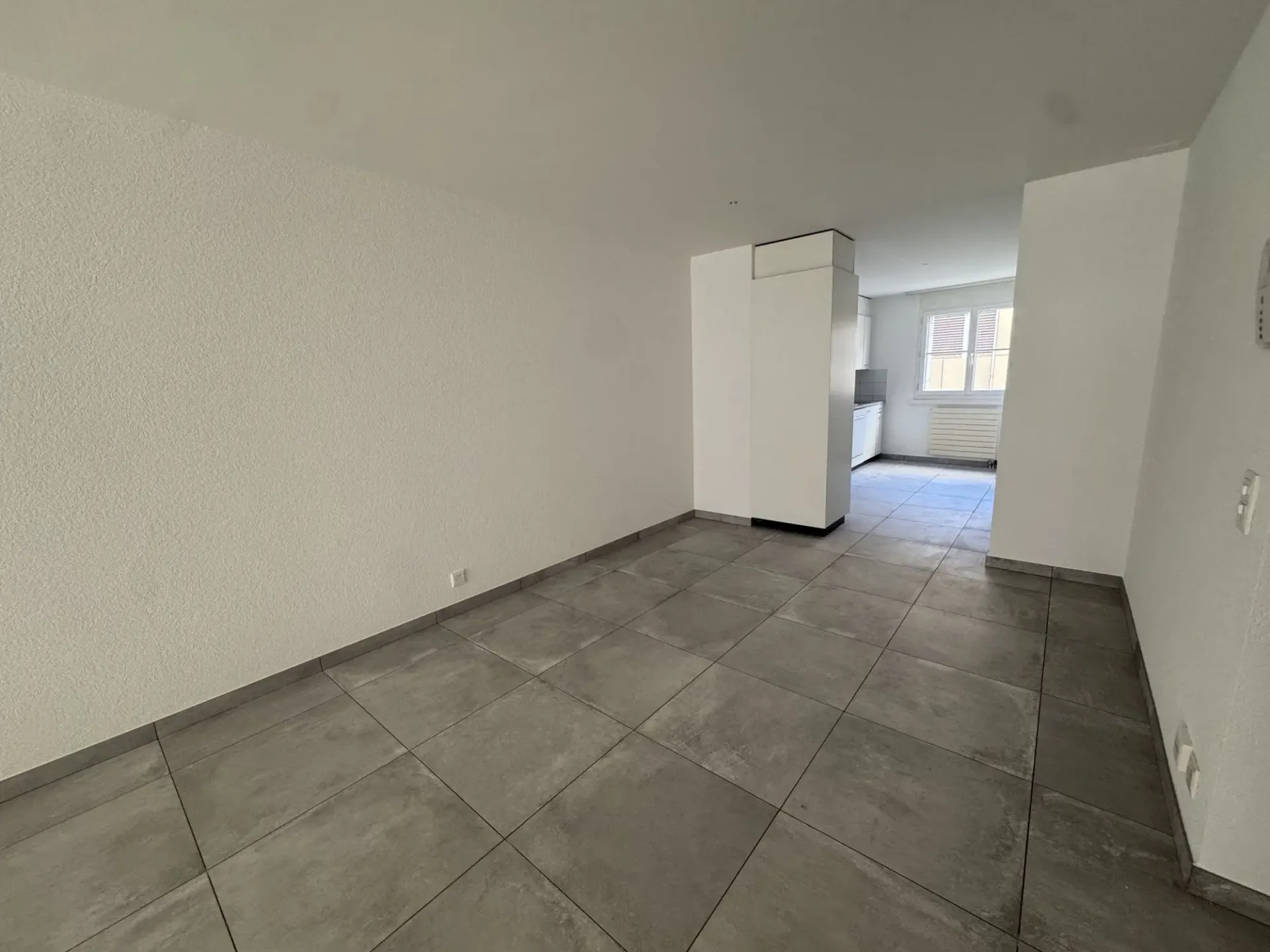 02507 - Appart. 3½ Räume - RUE LOCARNO 2 - FRIBOURG