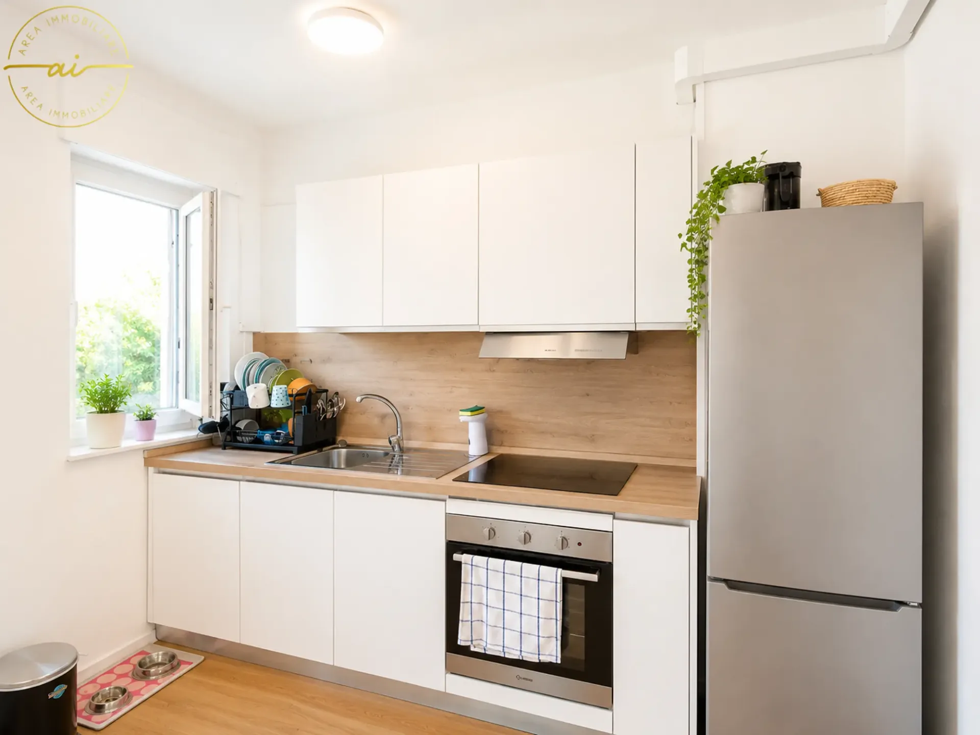 Wohnung mit 4 Zimmern renoviert
