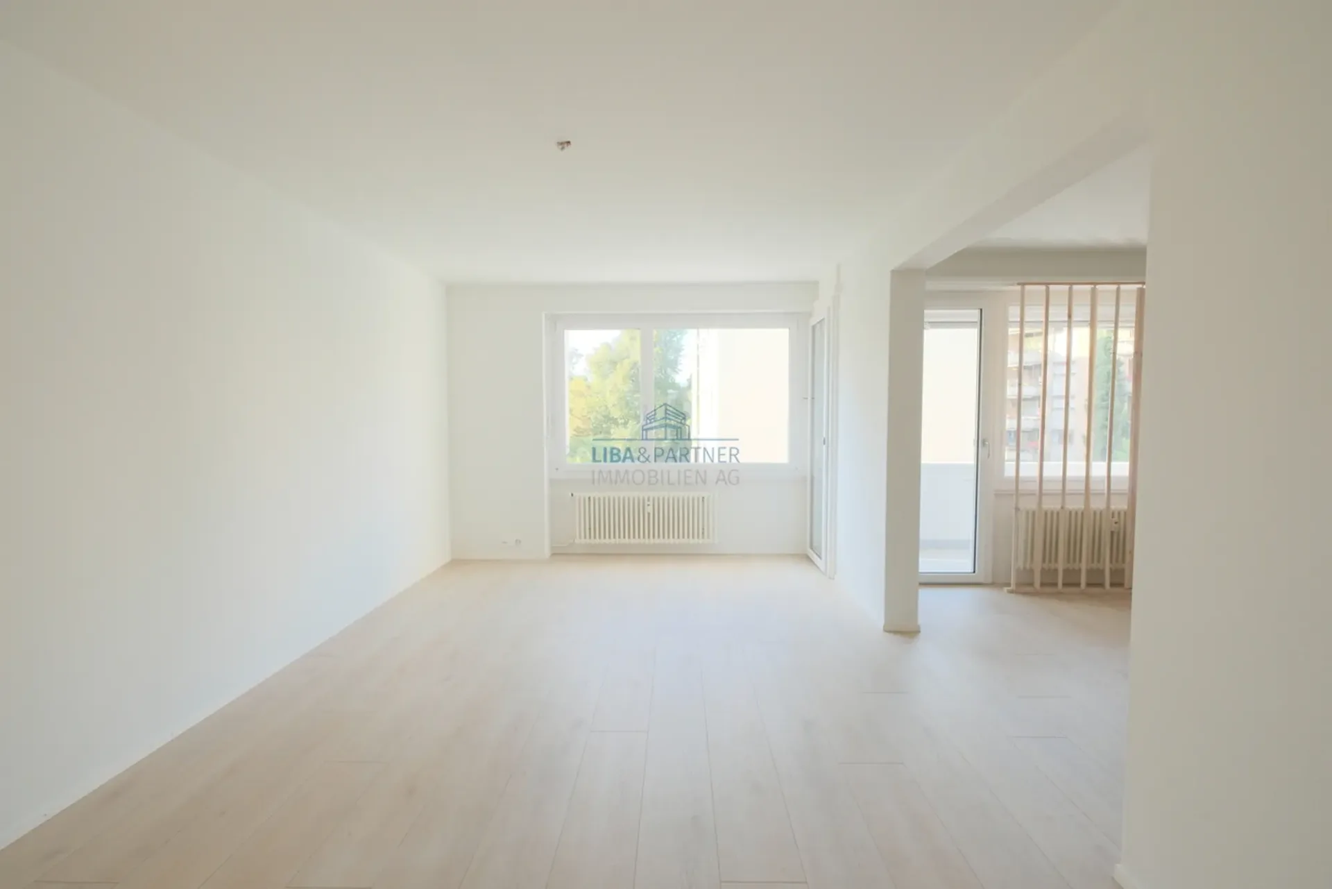 Idyllisches Wohnvergnügen: Moderne 3-Zimmer-Wohnung mit Wintergarten