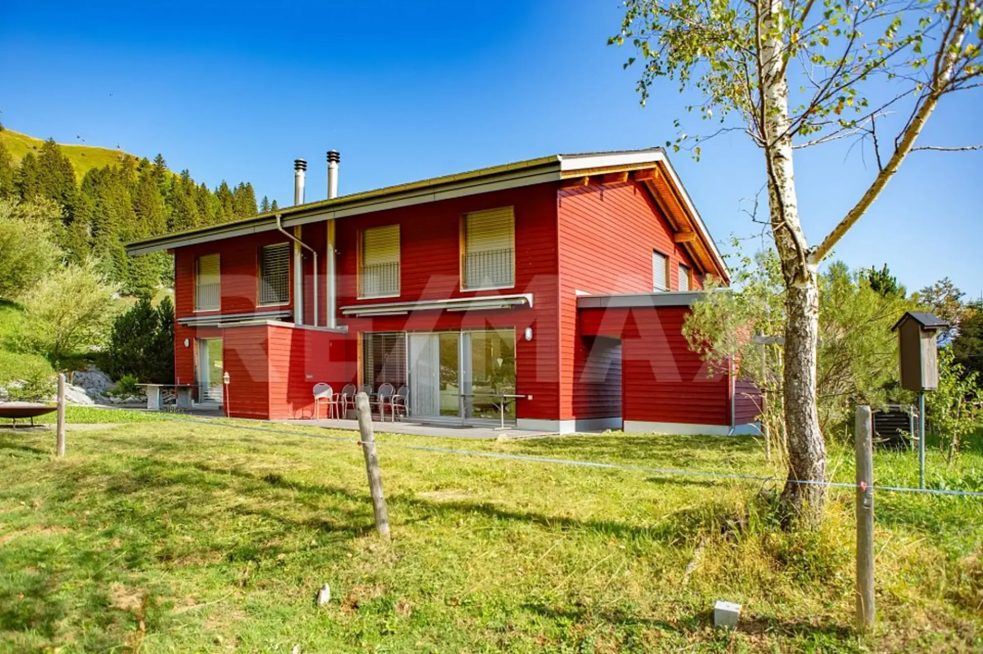 Idyllisches 5.5-Zi.-Doppeleinfamilienhaus auf der Sonnenterrasse Stoos SZ