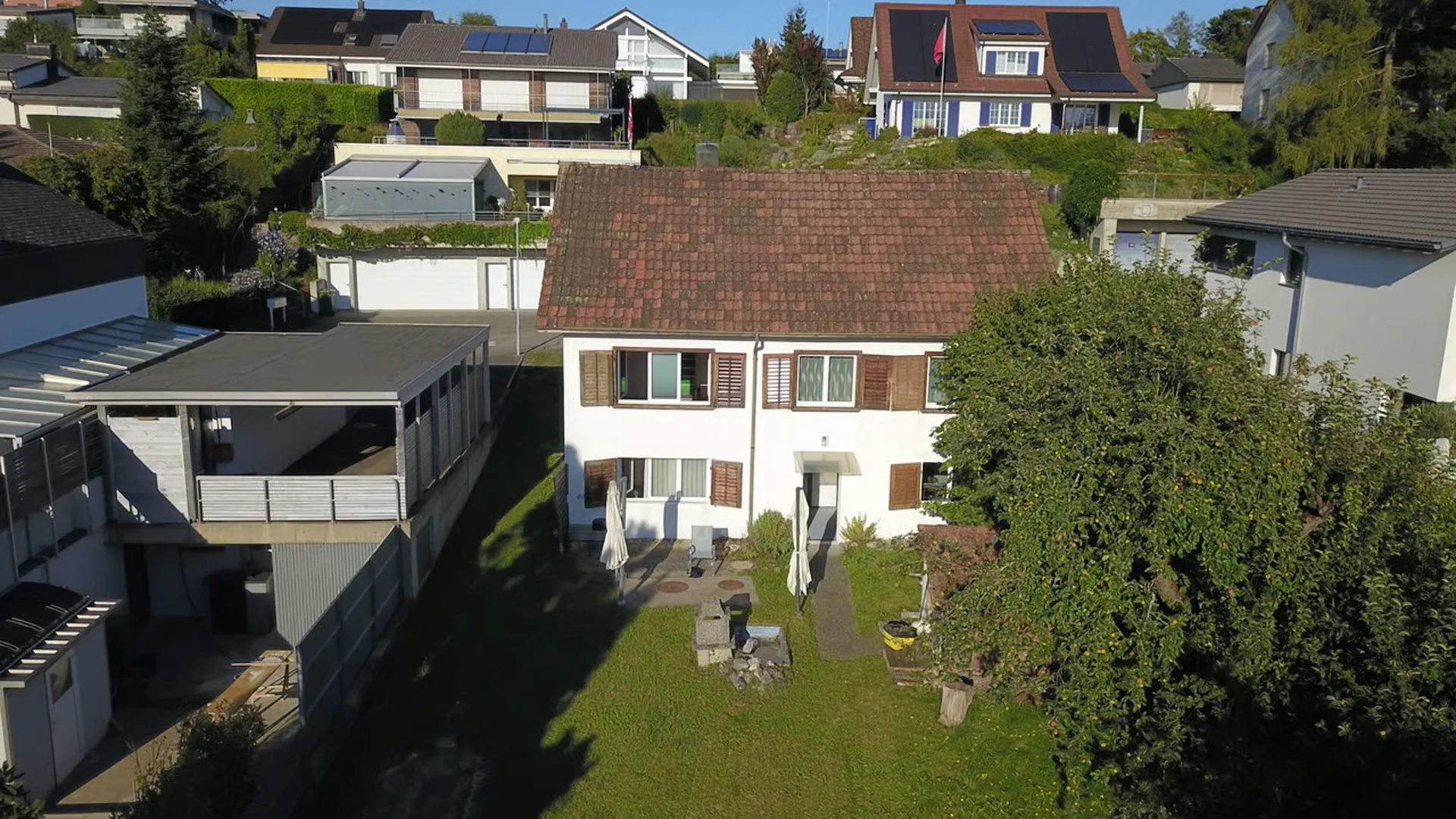Einfamilienhaus mit grosser Baulandreserve